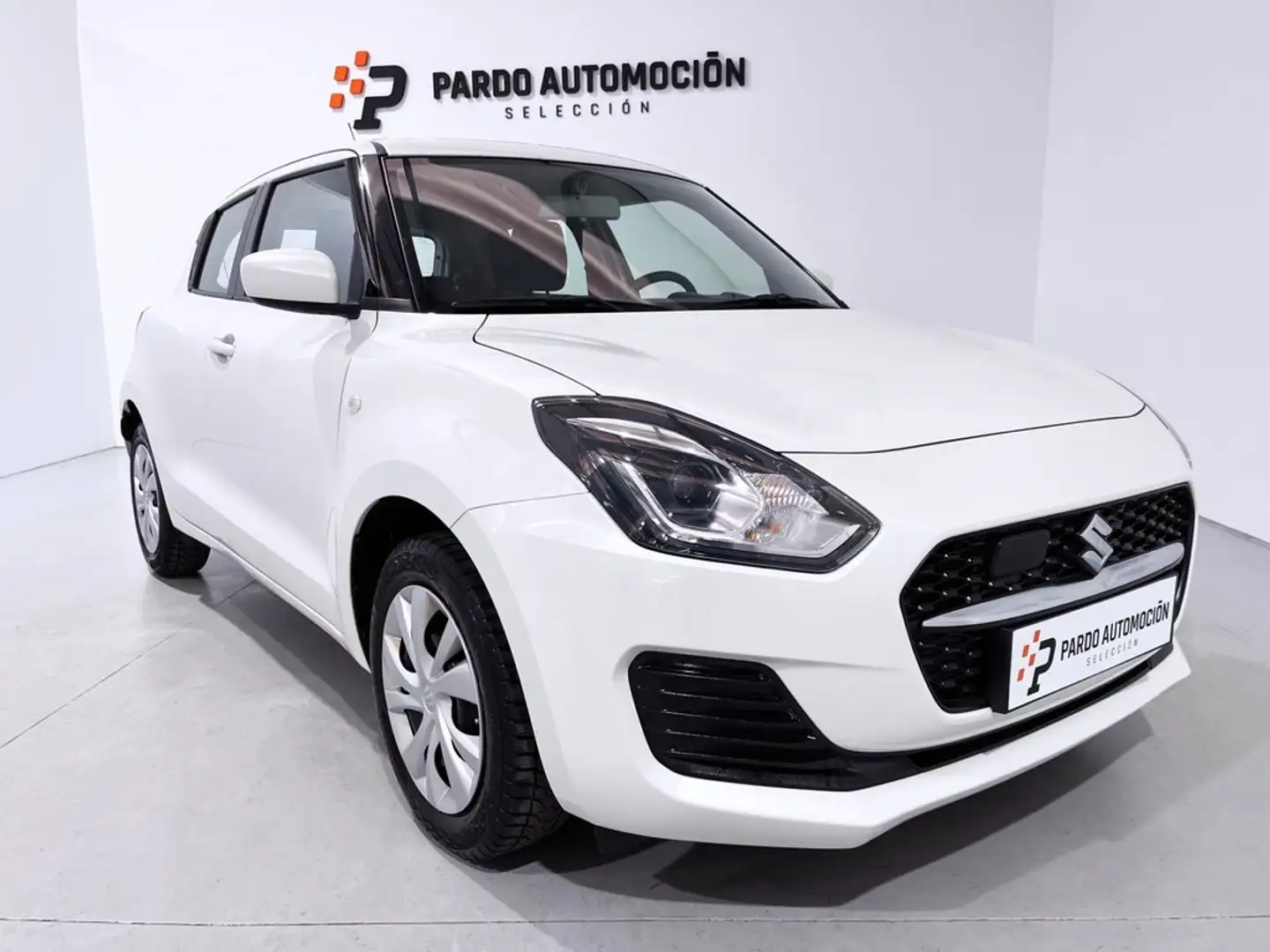Suzuki Swift 1.2 GLE Mild Hybrid Blanco - 1