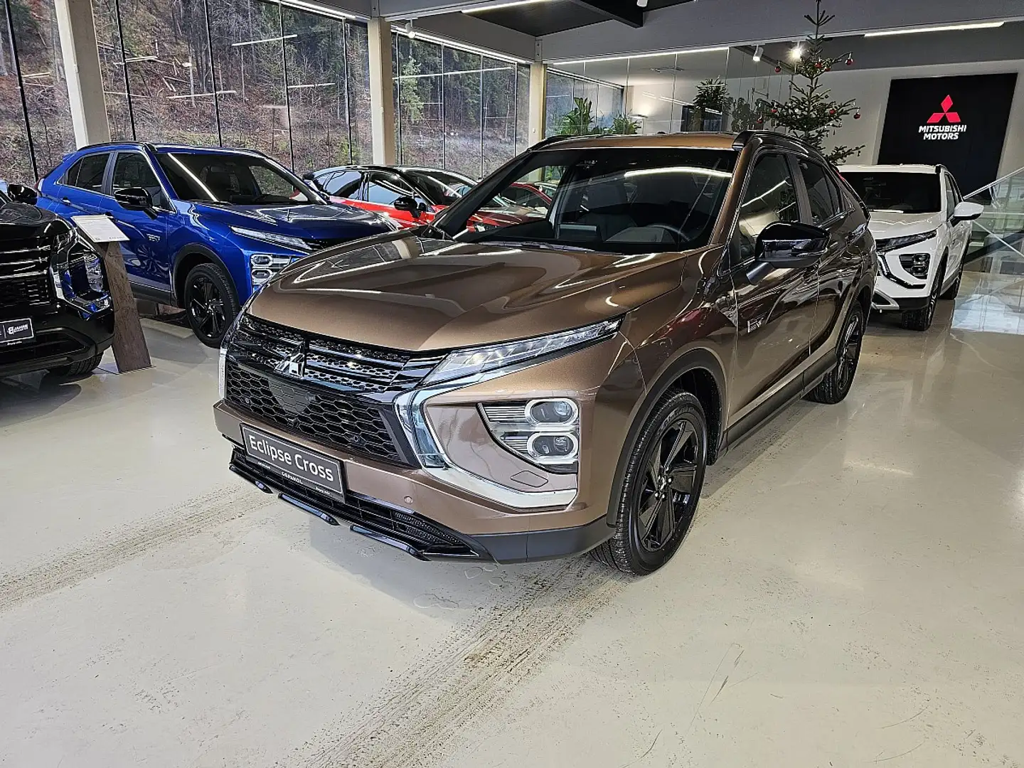 Mitsubishi Eclipse Cross 2,4 PHEV 4WD 45 Jahre Edition CVT Aut. Bronze - 1