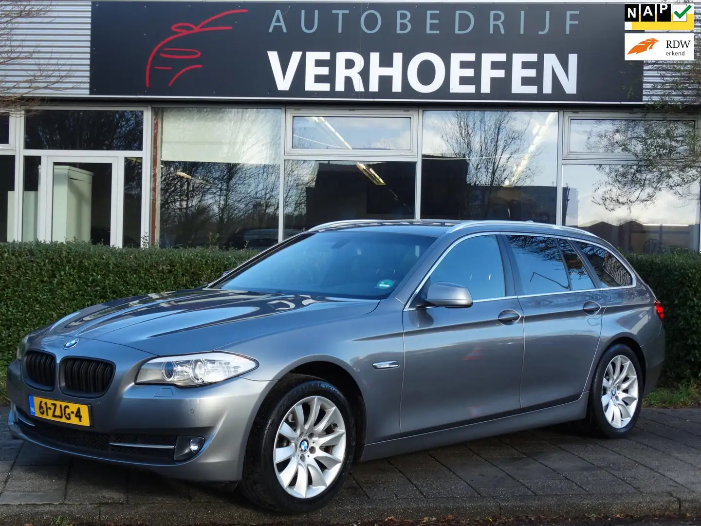 BMW 520 5-serie Touring 520i Upgrade Edition - AUTOMAAT - Gri - 1