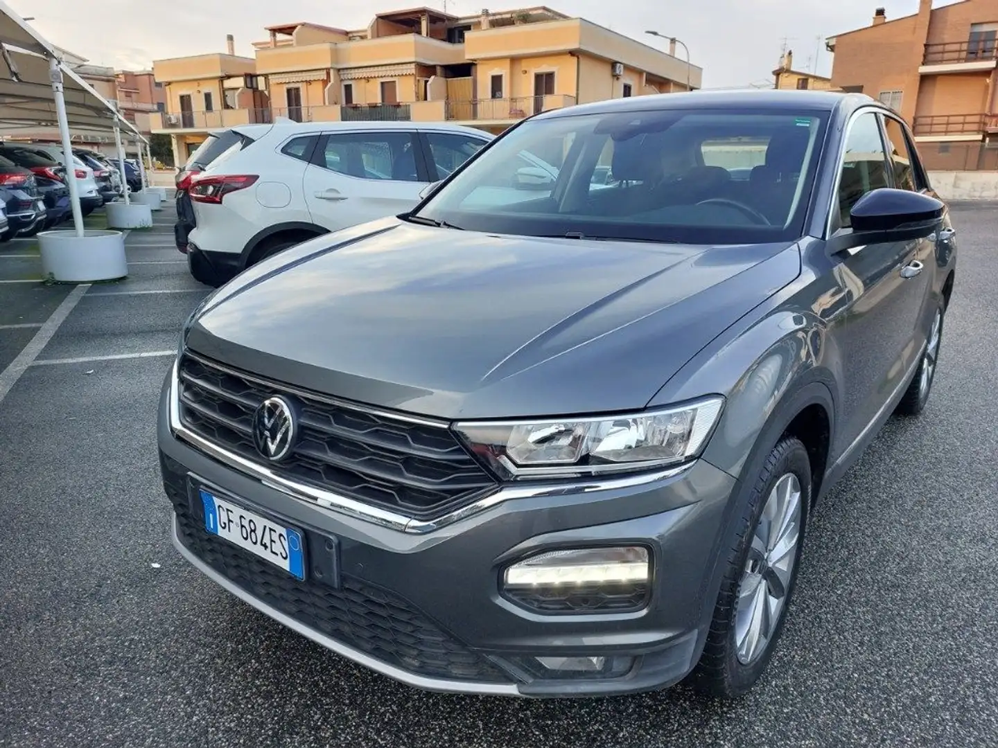 Volkswagen T-Roc 1.0 TSI Style BlueMotion Uniprò km 45000 Fatturab Grigio - 1