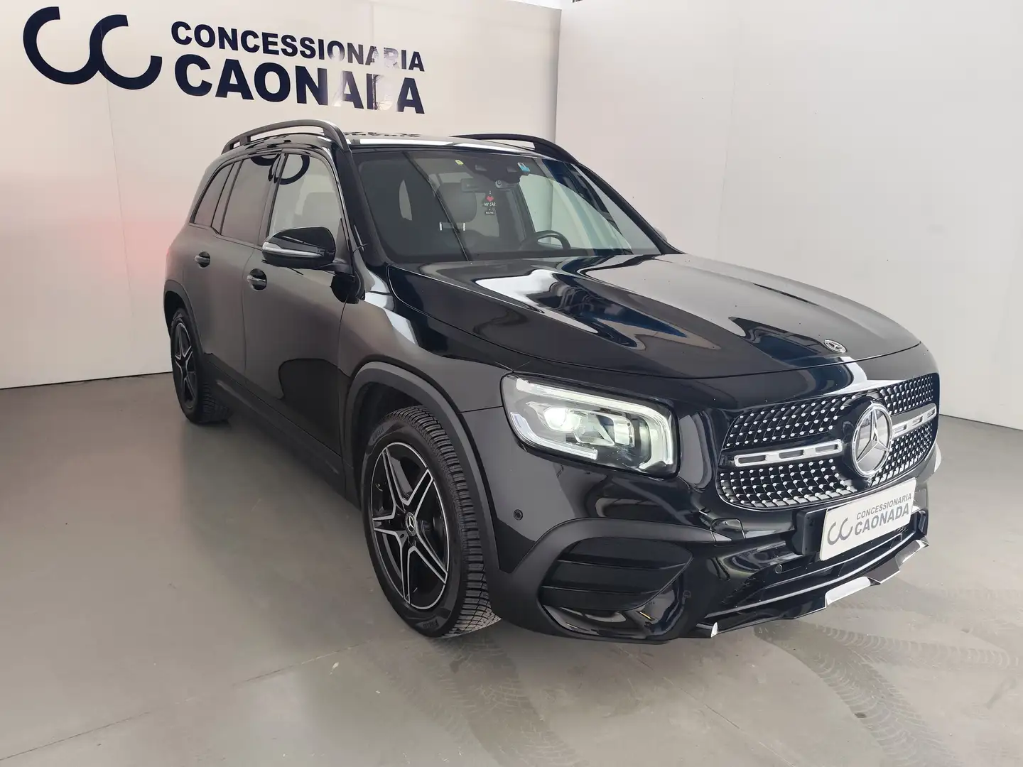 Mercedes-Benz GLB 200 d Premium AUTO Noir - 2