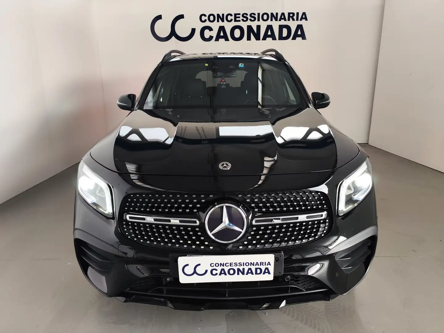 Mercedes-Benz GLB 200 d Premium AUTO Noir - 1