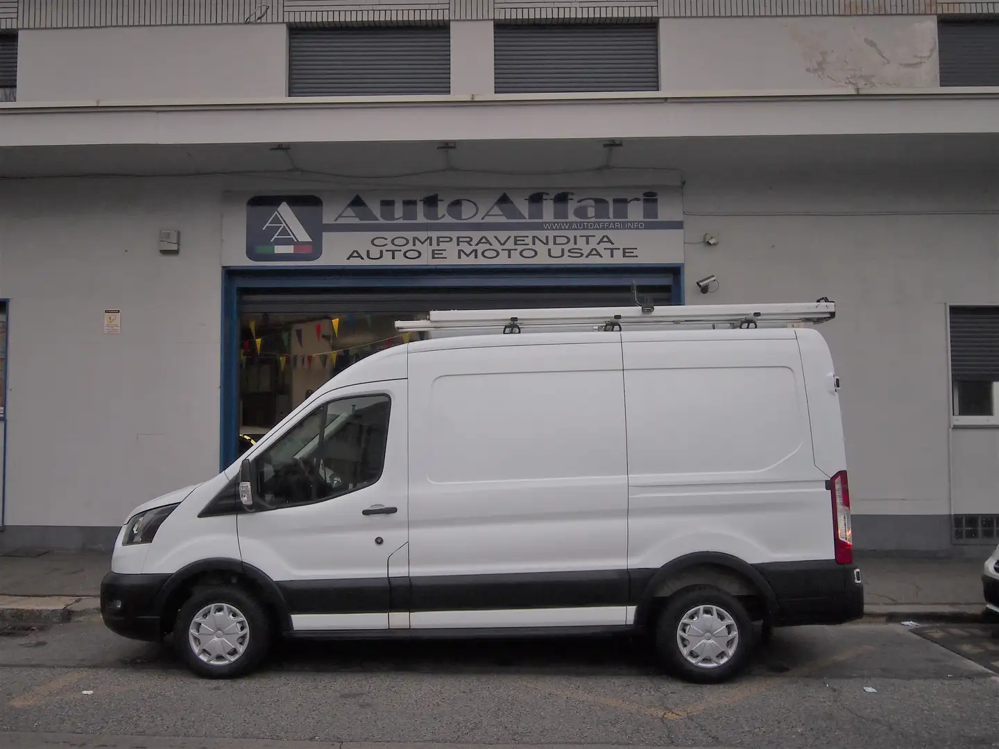 Ford Transit 2.0TDCI L2H2 EURO6D-TEMP Bianco - 2