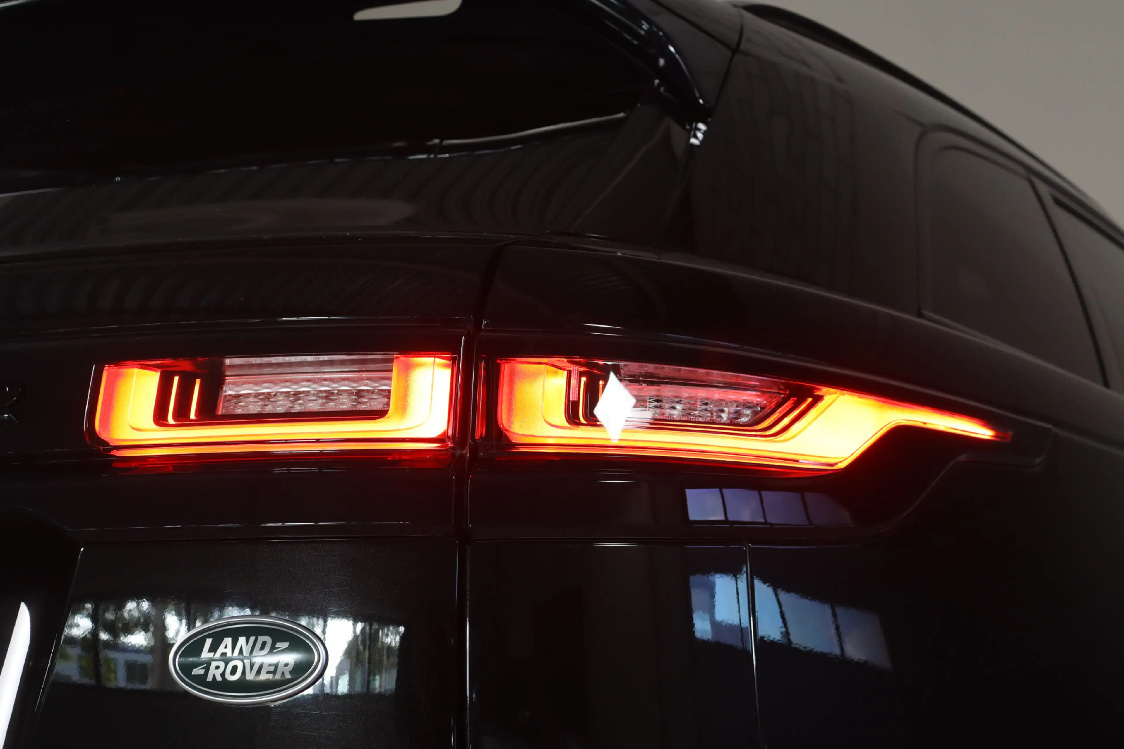 Land Rover Range Rover Velar 3.0 D300 AWD HSE Pano I Meridian I Elek Trekhaak — photo 34