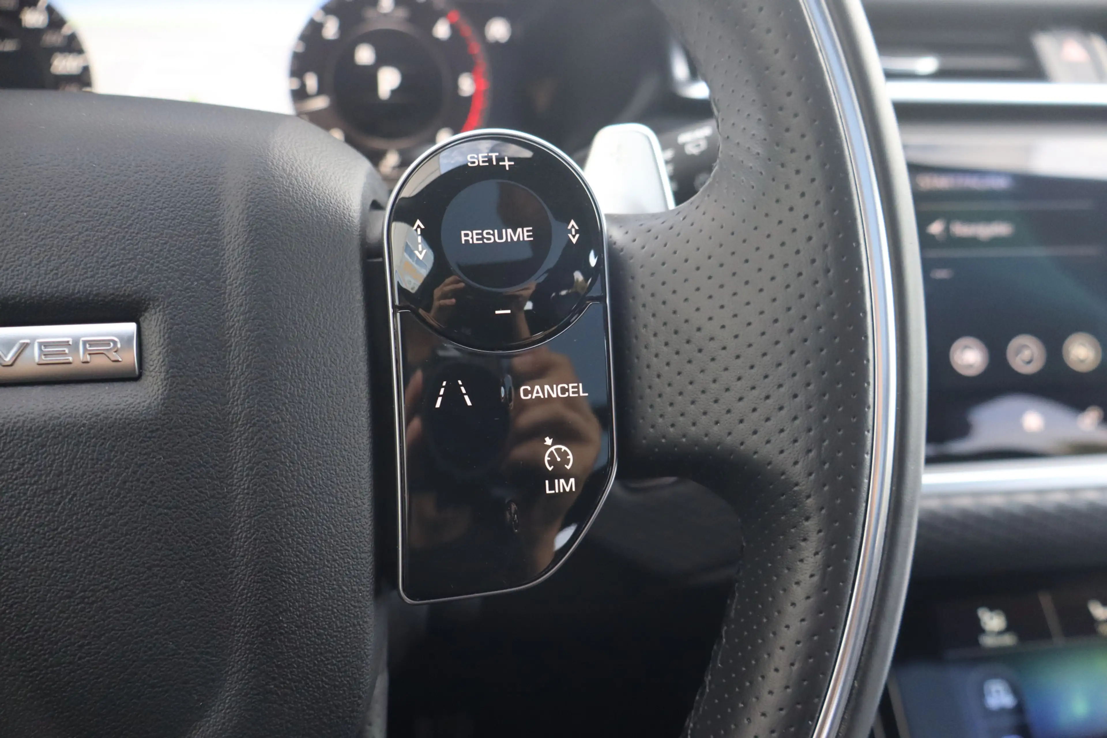 Land Rover Range Rover Velar 3.0 D300 AWD HSE Pano I Meridian I Elek Trekhaak — photo 29
