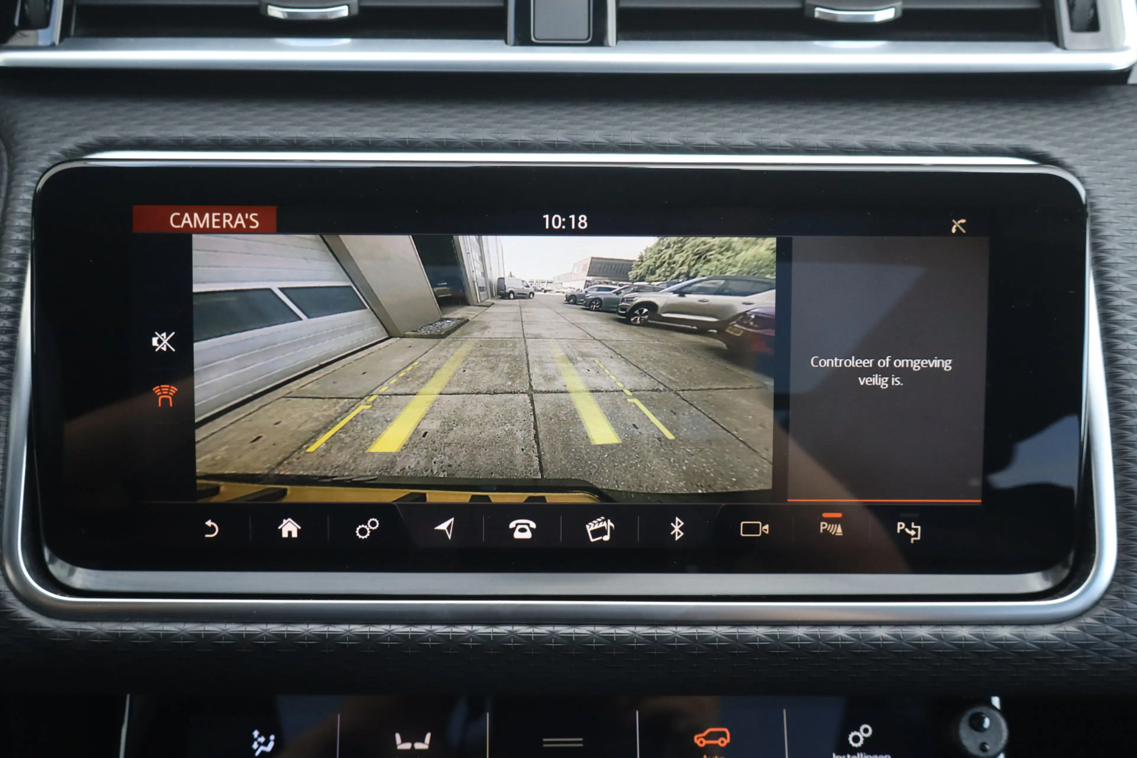 Land Rover Range Rover Velar 3.0 D300 AWD HSE Pano I Meridian I Elek Trekhaak — photo 9