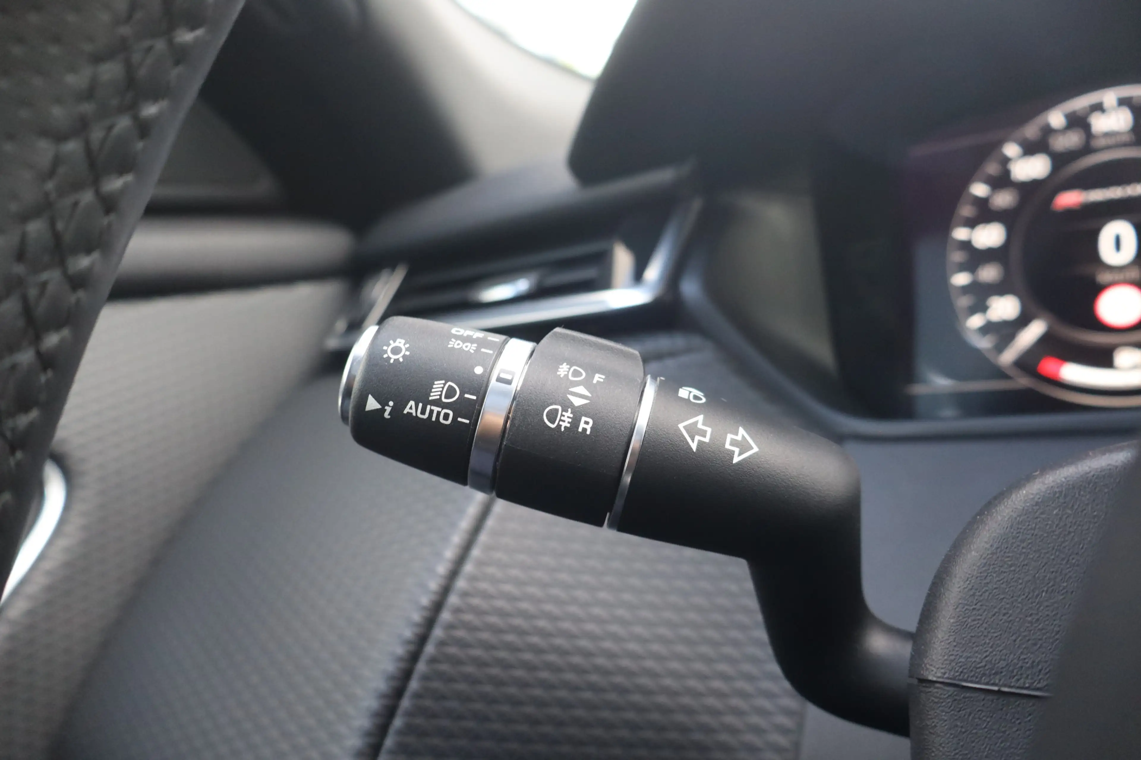Land Rover Range Rover Velar 3.0 D300 AWD HSE Pano I Meridian I Elek Trekhaak — photo 30