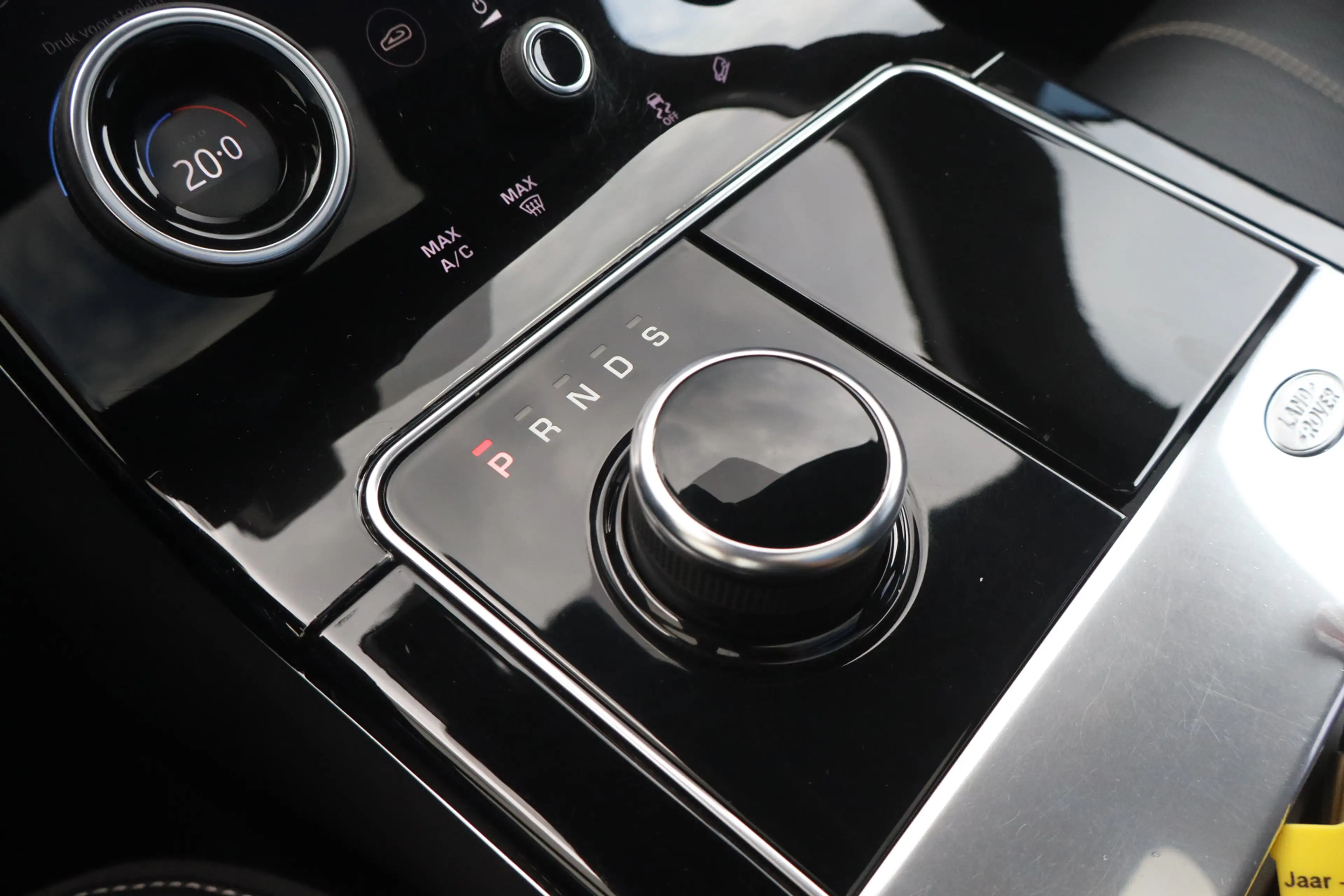 Land Rover Range Rover Velar 3.0 D300 AWD HSE Pano I Meridian I Elek Trekhaak — photo 32