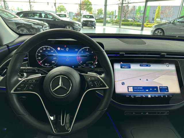 Mercedes-Benz E 220