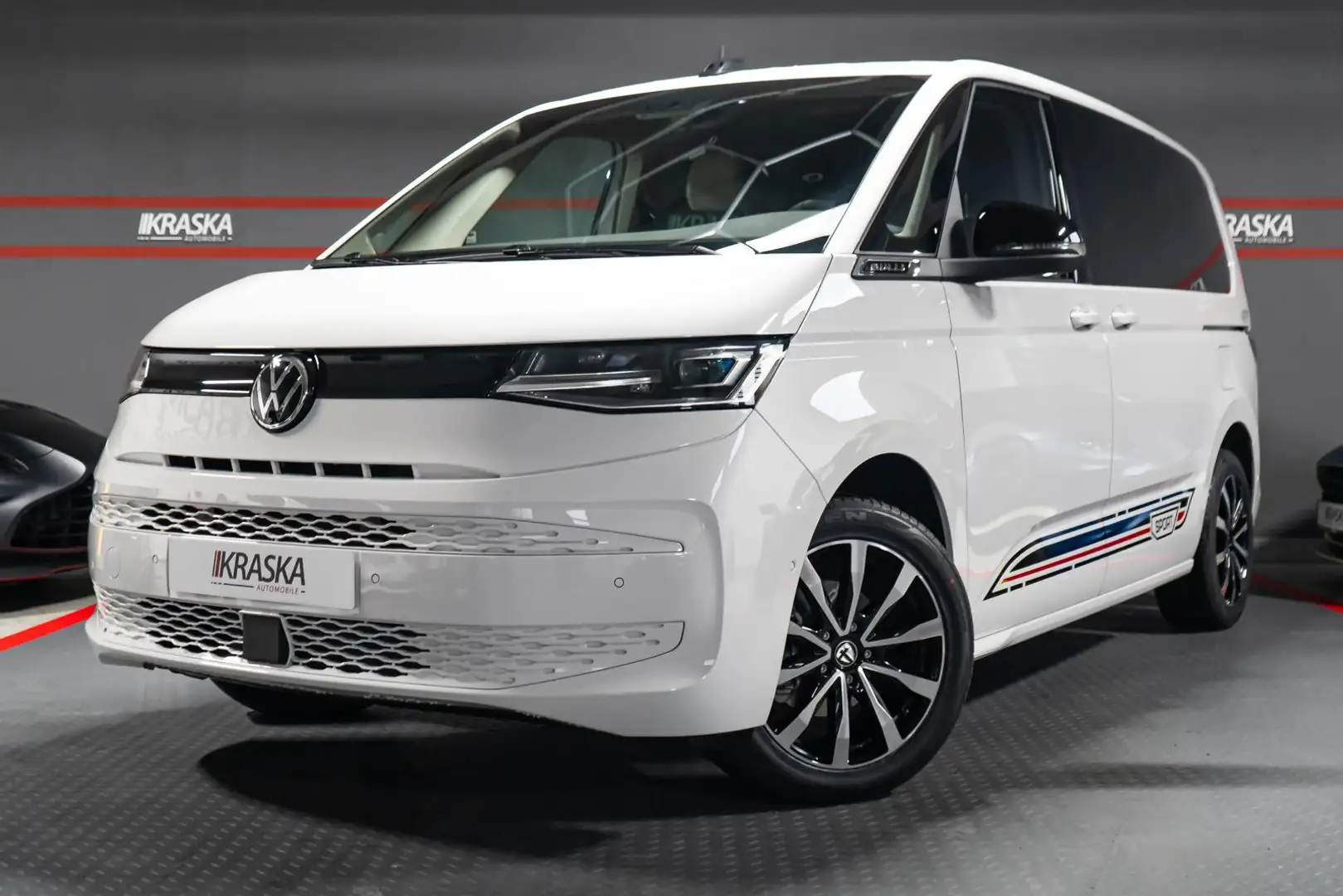 Volkswagen T7 Multivan 2.0 TDI IQ.LIGHT Sport-Edition ABT Bílá - 1