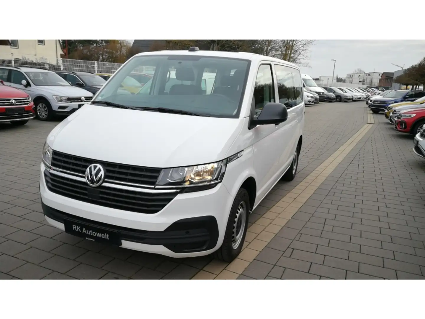 Volkswagen T6.1 Caravelle 4MOTION 2.0 TDI DSG Navi AHK Musikstreaming DAB SH Blanco - 1