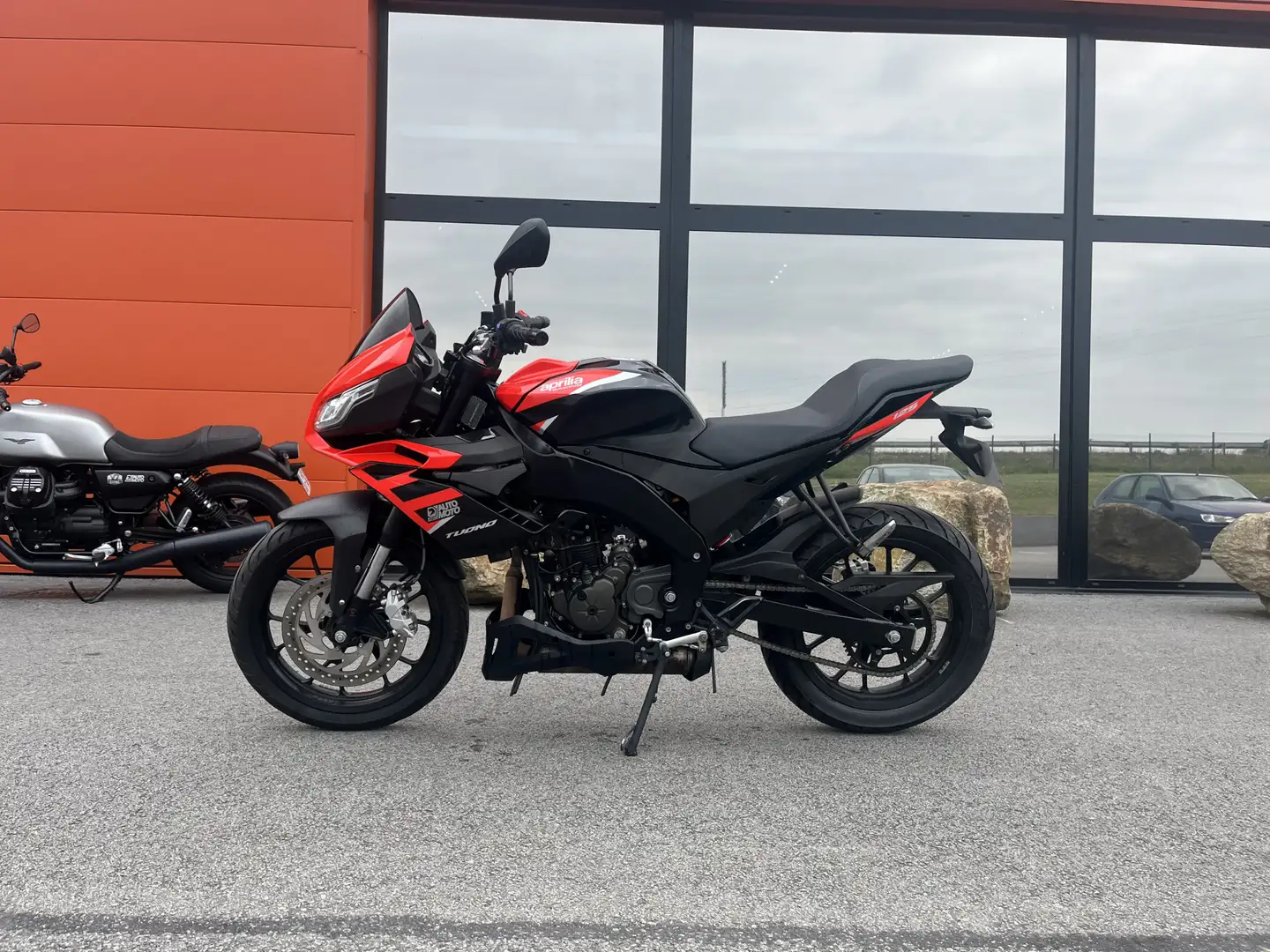 Aprilia Tuono - 2