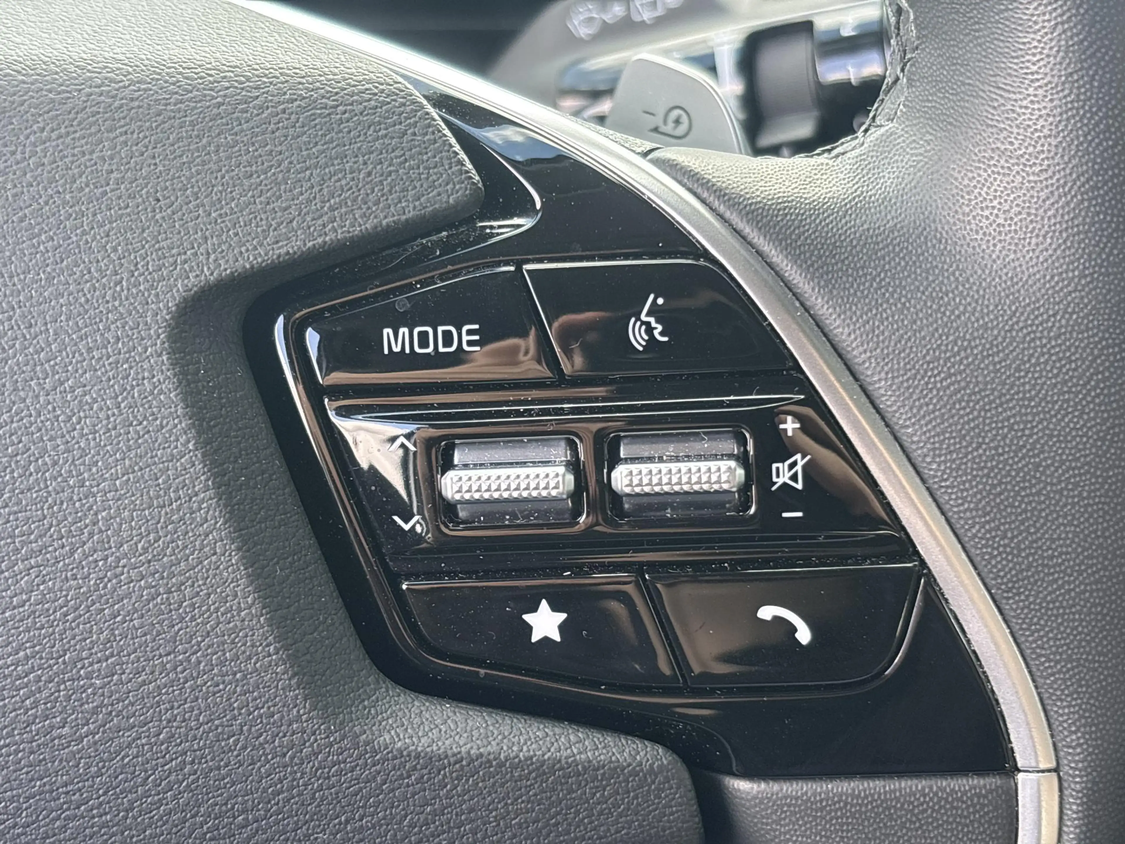 Kia e-Niro EV DynamicLine 64.8 kWh Eerste eigenaar, Volledig — photo 15