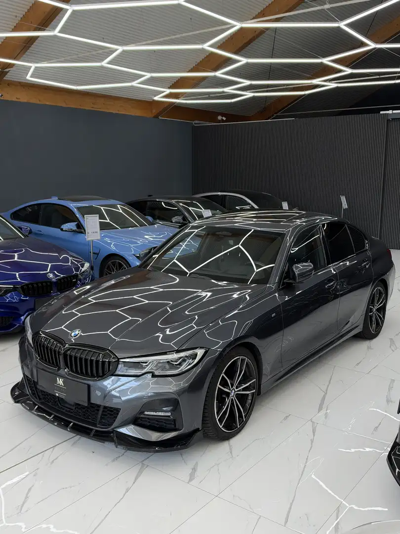 BMW 330 330 d M Sport G20 Grau - 1