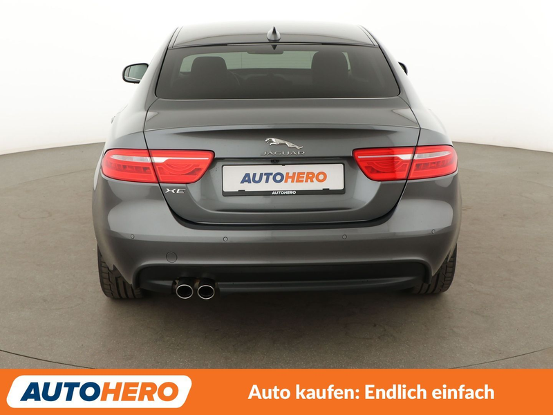 Jaguar XE 20d Prestige Aut.*NAV*TEMPO*CAM*PDC*SHZ*BT* — photo 5