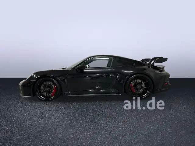 Porsche 911 view 5