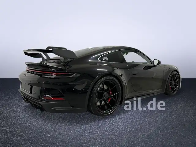 Porsche 911 view 9