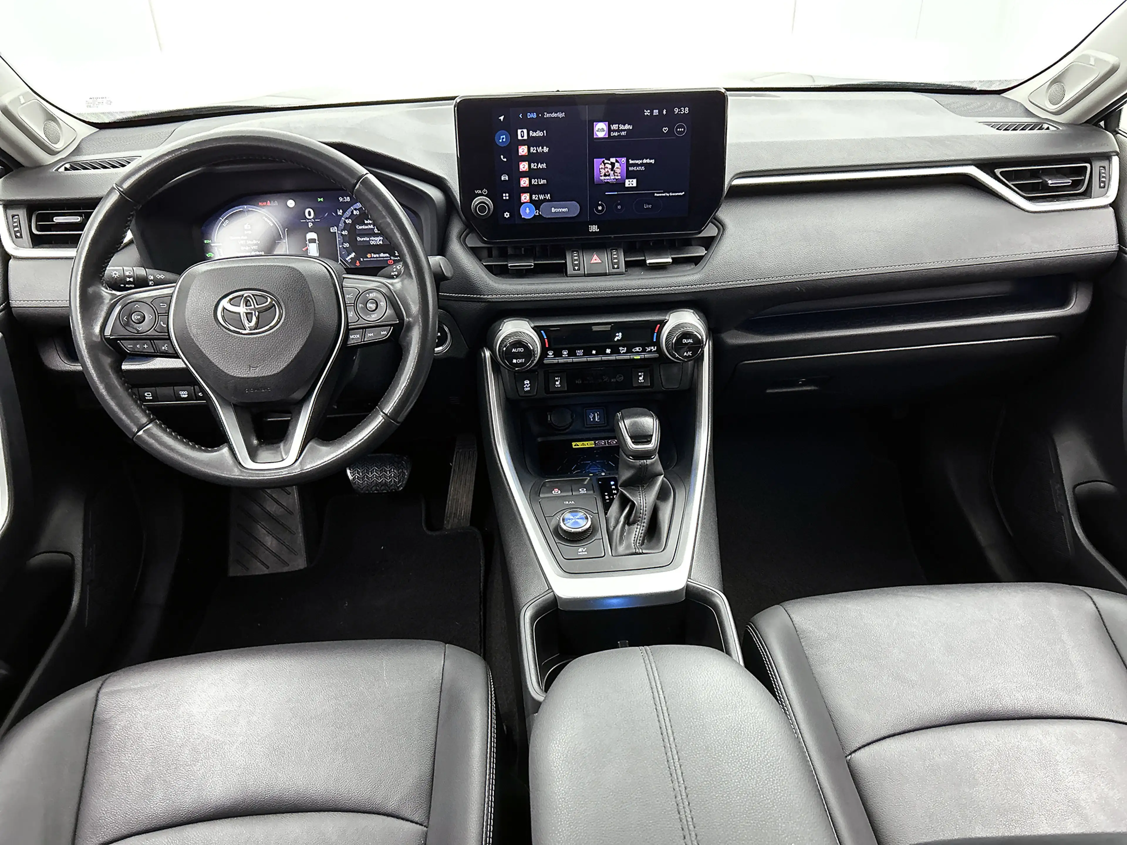 Toyota RAV 4 2.5 Hybrid AWD Executive — photo 4