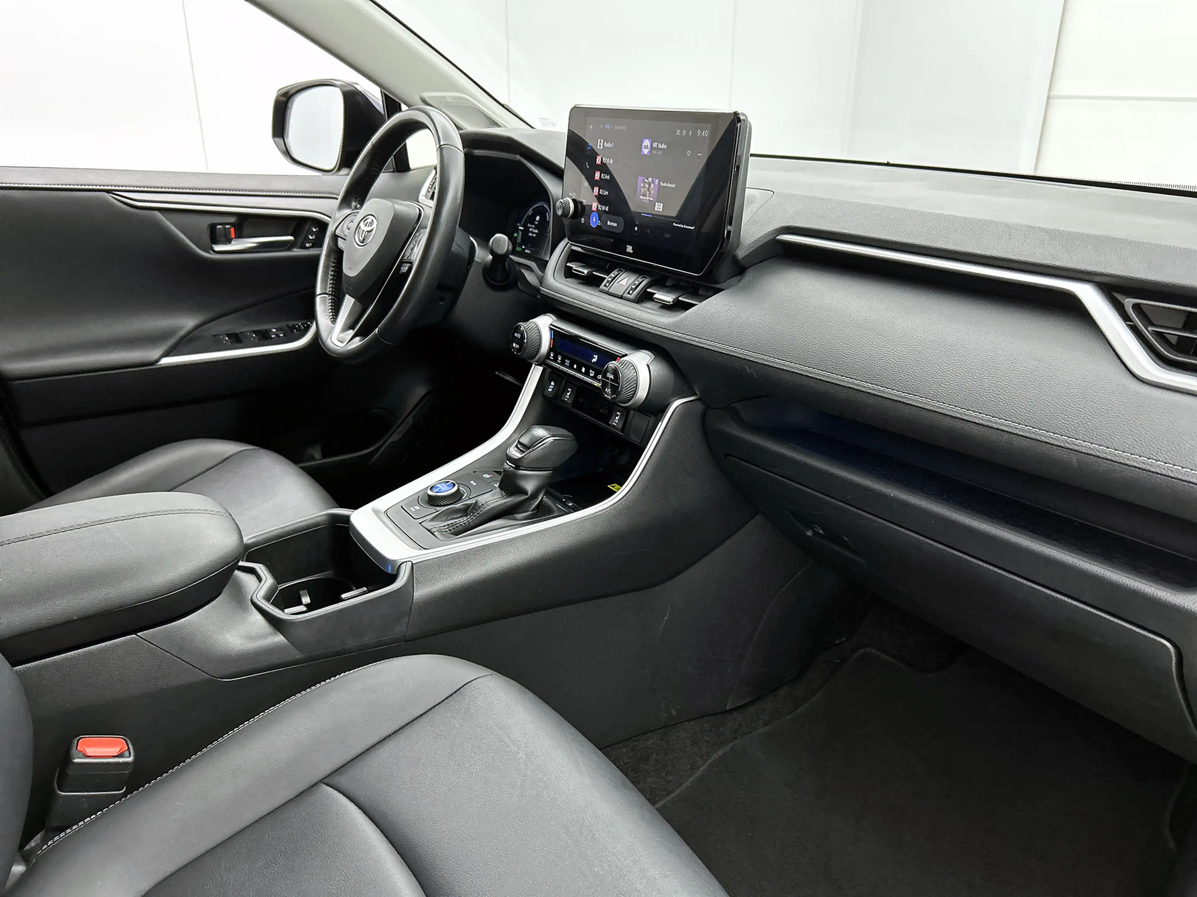 Toyota RAV 4 2.5 Hybrid AWD Executive — photo 5