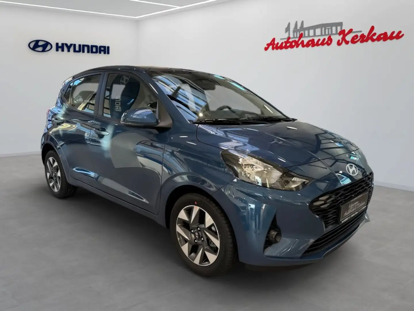 Hyundai i10 1.0 Trend +Sitz-Lenkradheizung Blau - 2