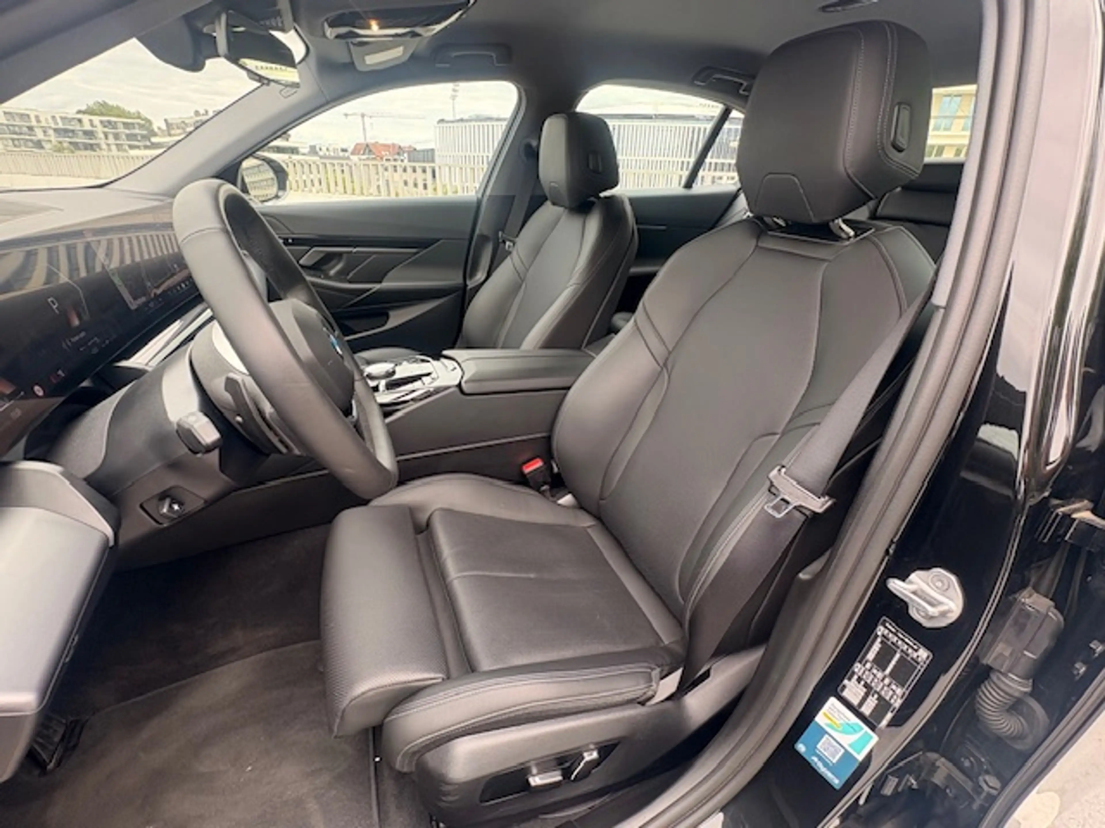 BMW 520 520iA MHEV — photo 23