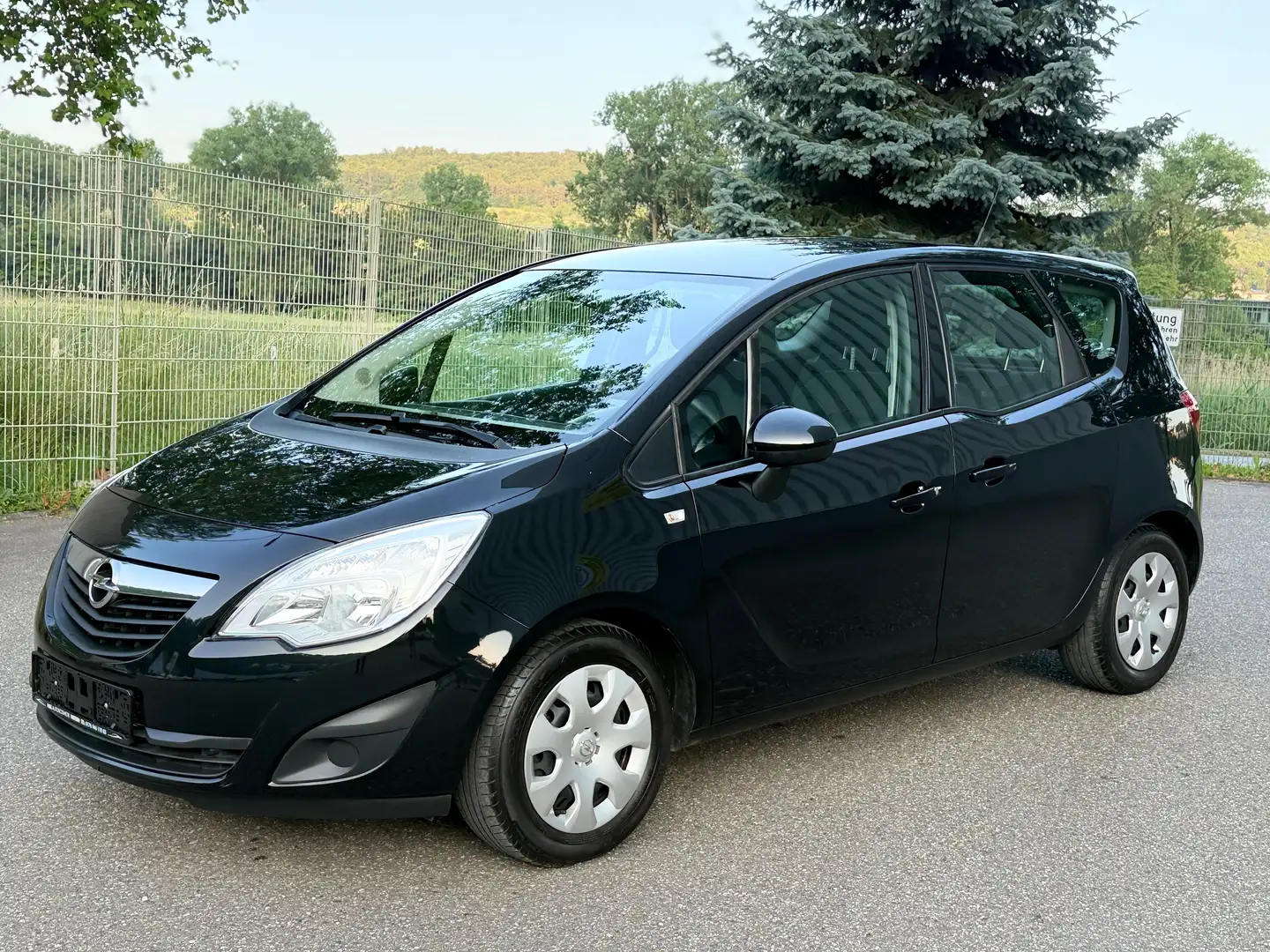 Opel Meriva TOP GEPFLEGT-TÜV/AU NEU Schwarz - 2