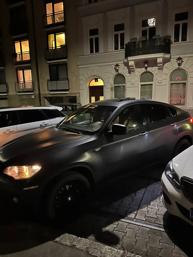 BMW X6 xDrive35i Aut. Schwarz - 1