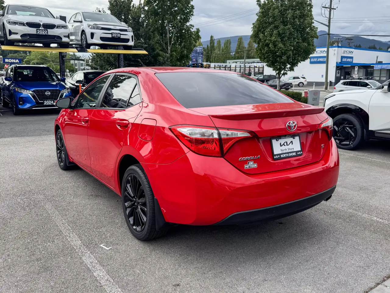 Toyota Corolla снимка Toyota Corolla