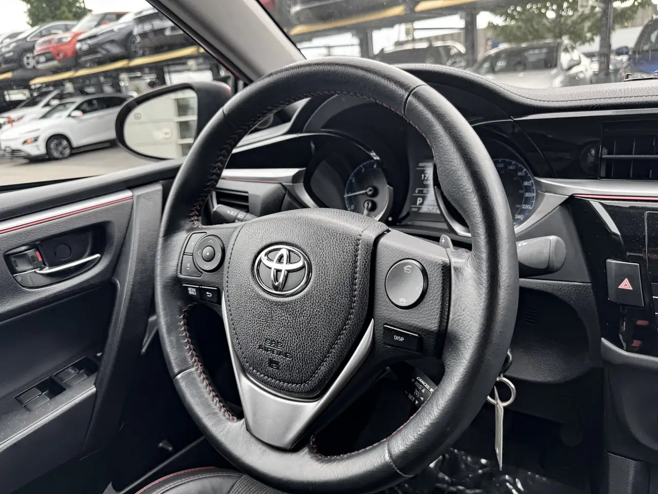Toyota Corolla снимка Toyota Corolla