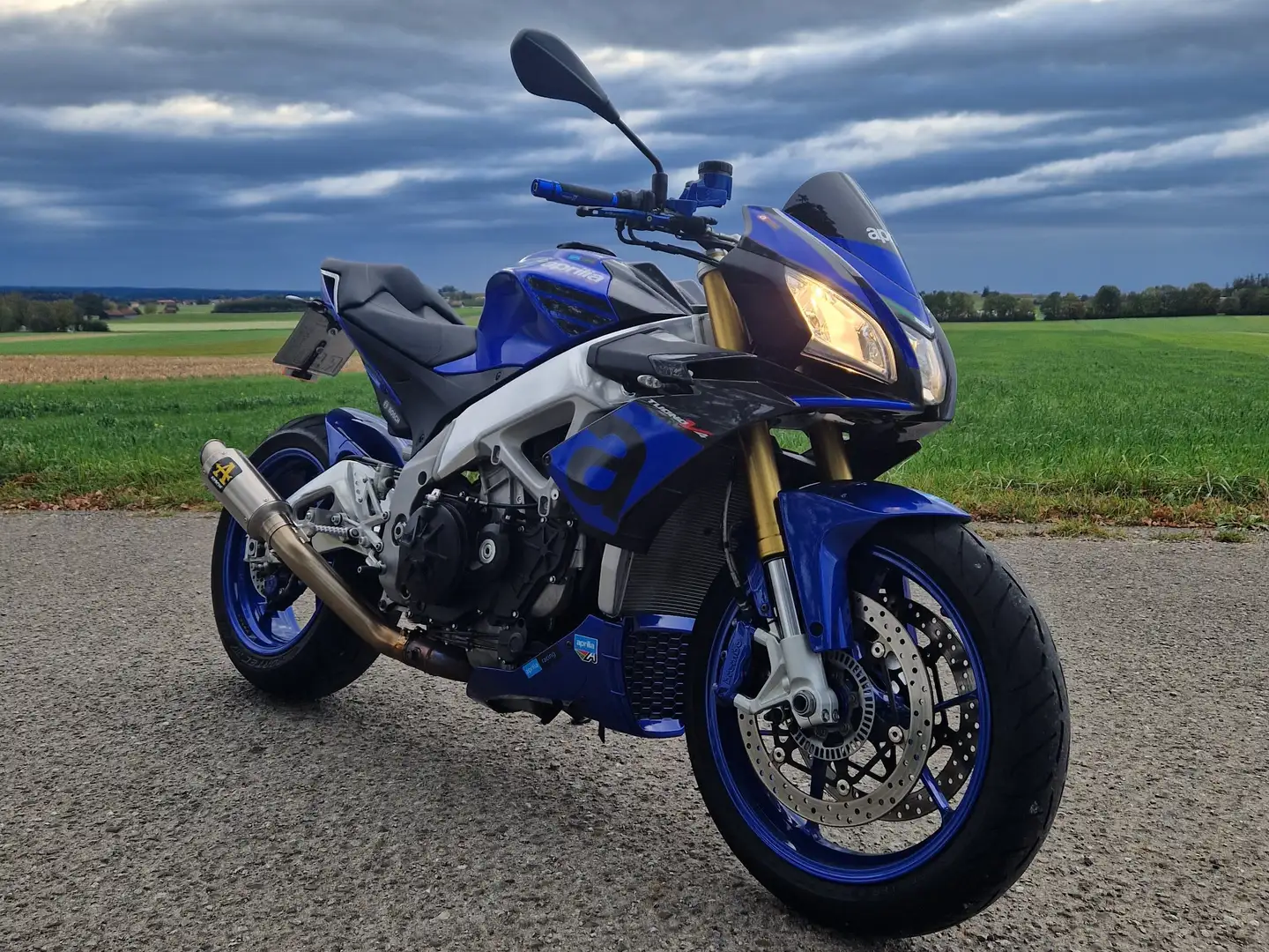 Aprilia Tuono Albastru - 1