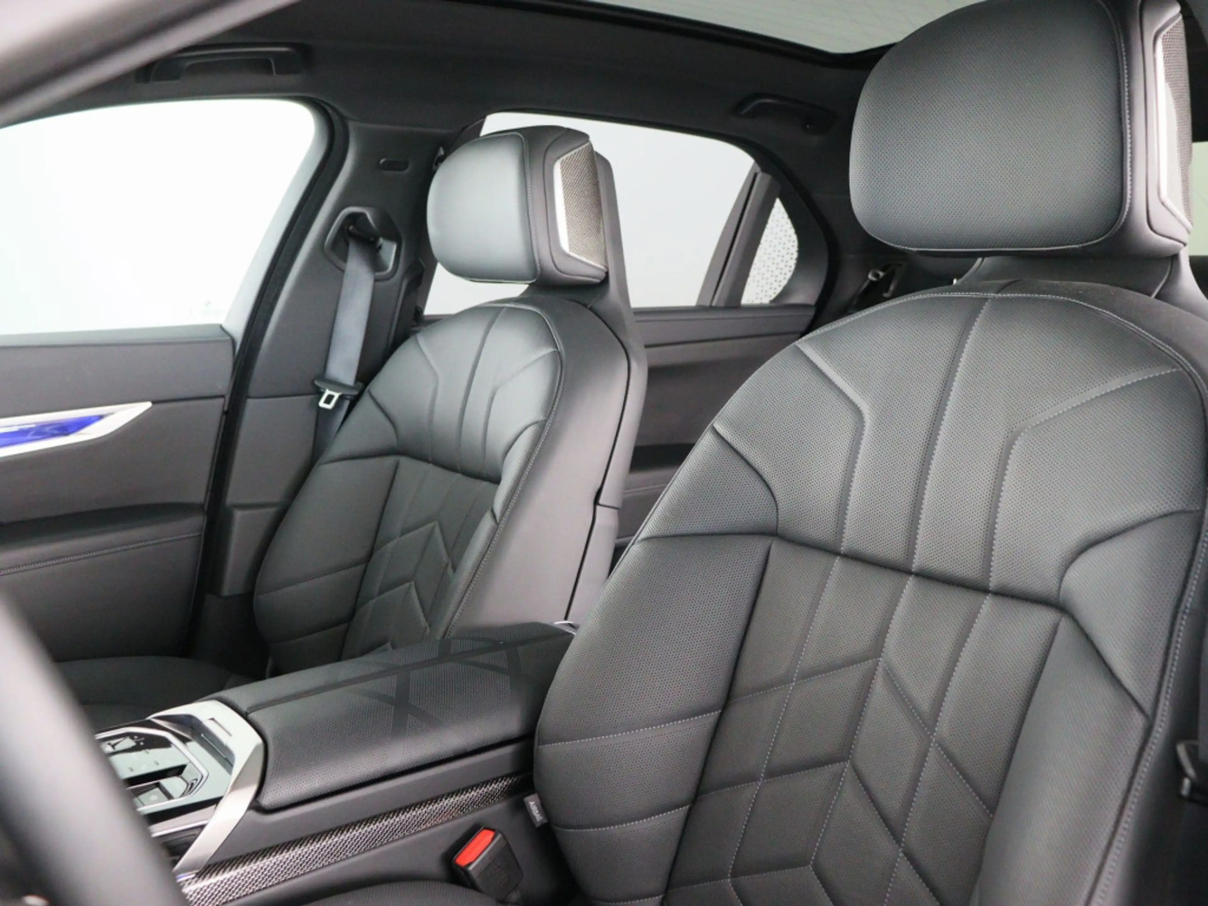 BMW i7 eDrive50 106 kWh — photo 5