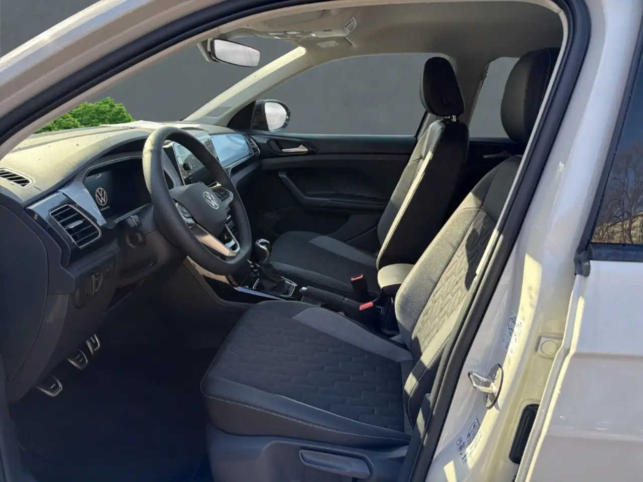 Volkswagen T-Cross 1.0 TSI Energy Ahk.+Sitzhzg+PDC 8