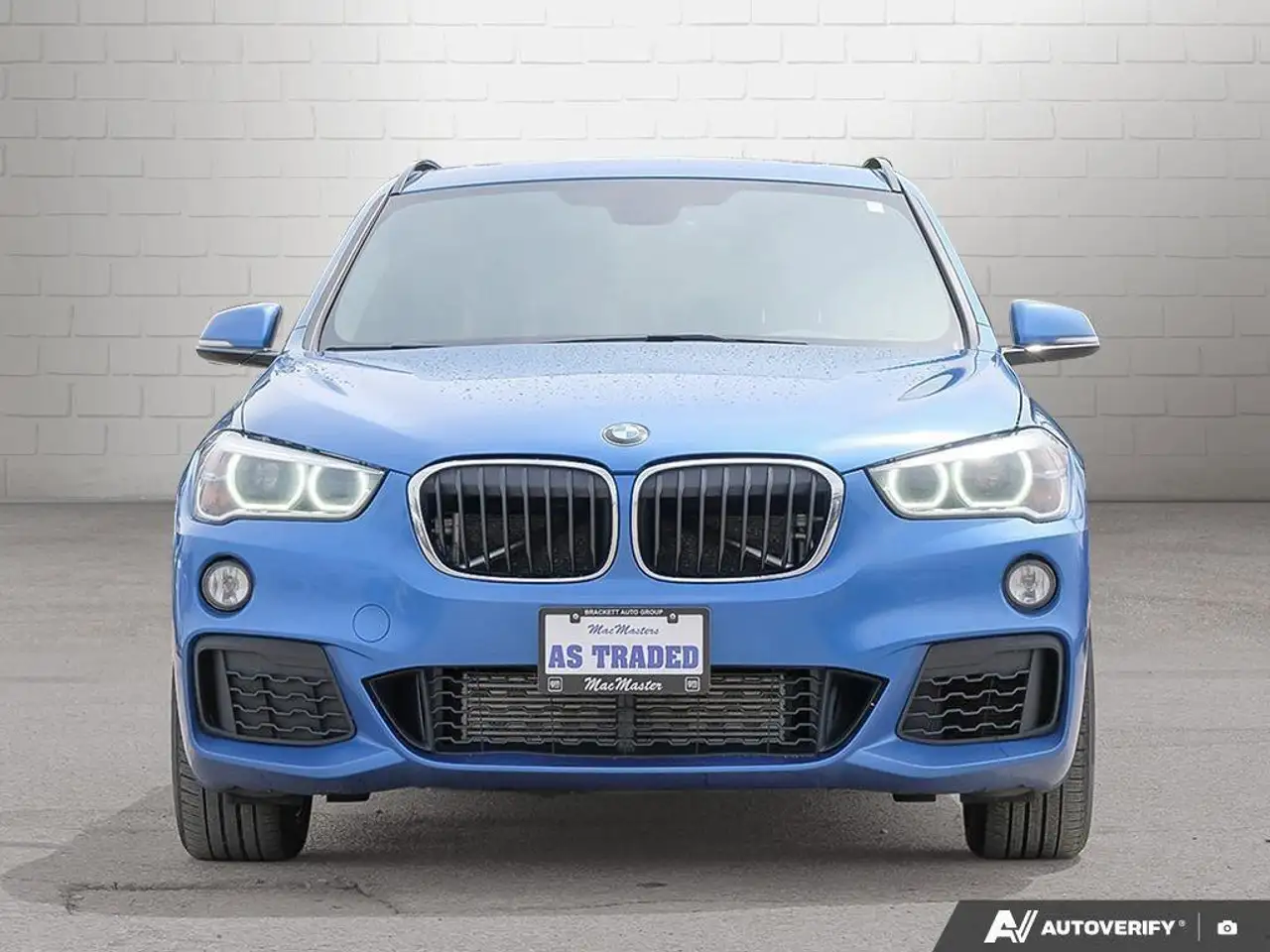 BMW X1 снимка BMW X1
