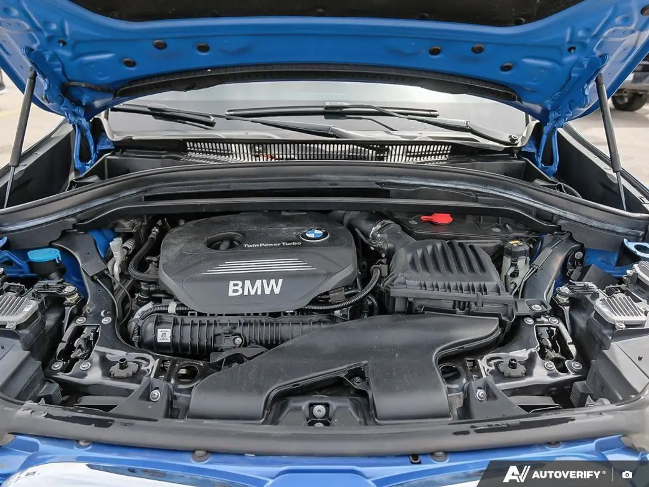 BMW X1 снимка BMW X1
