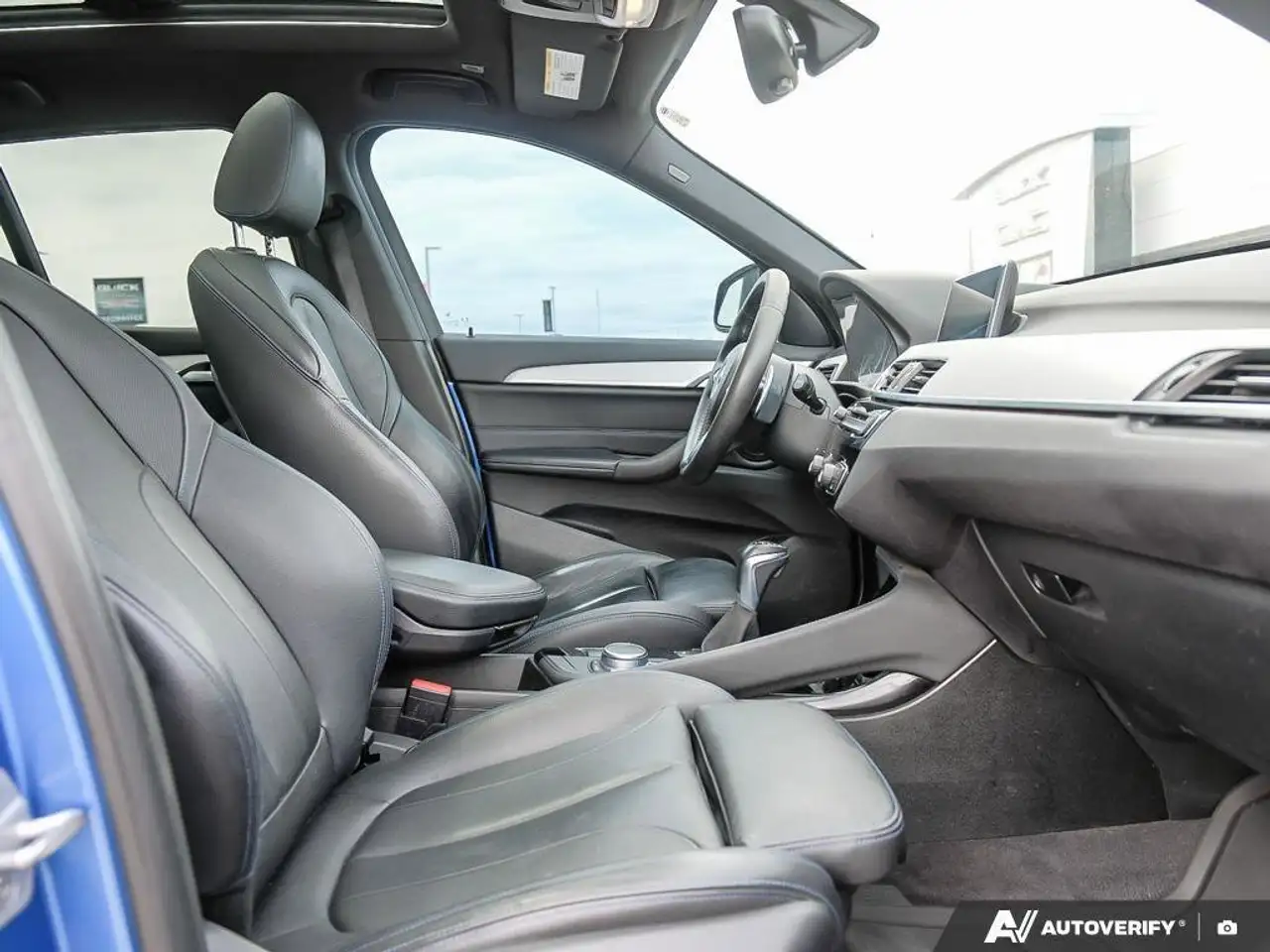 BMW X1 снимка BMW X1