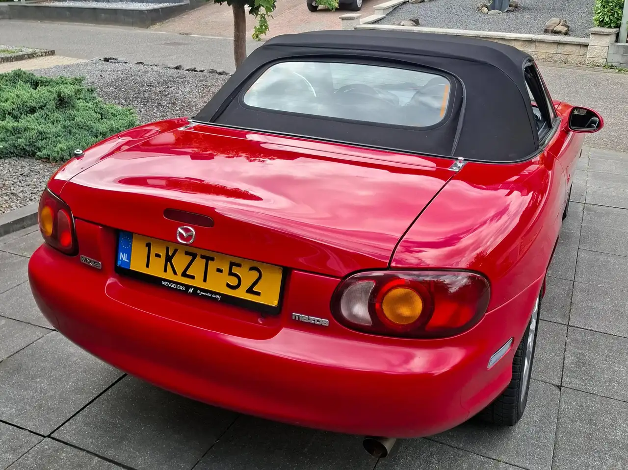 Mazda MX-5 1.6i, foto 2