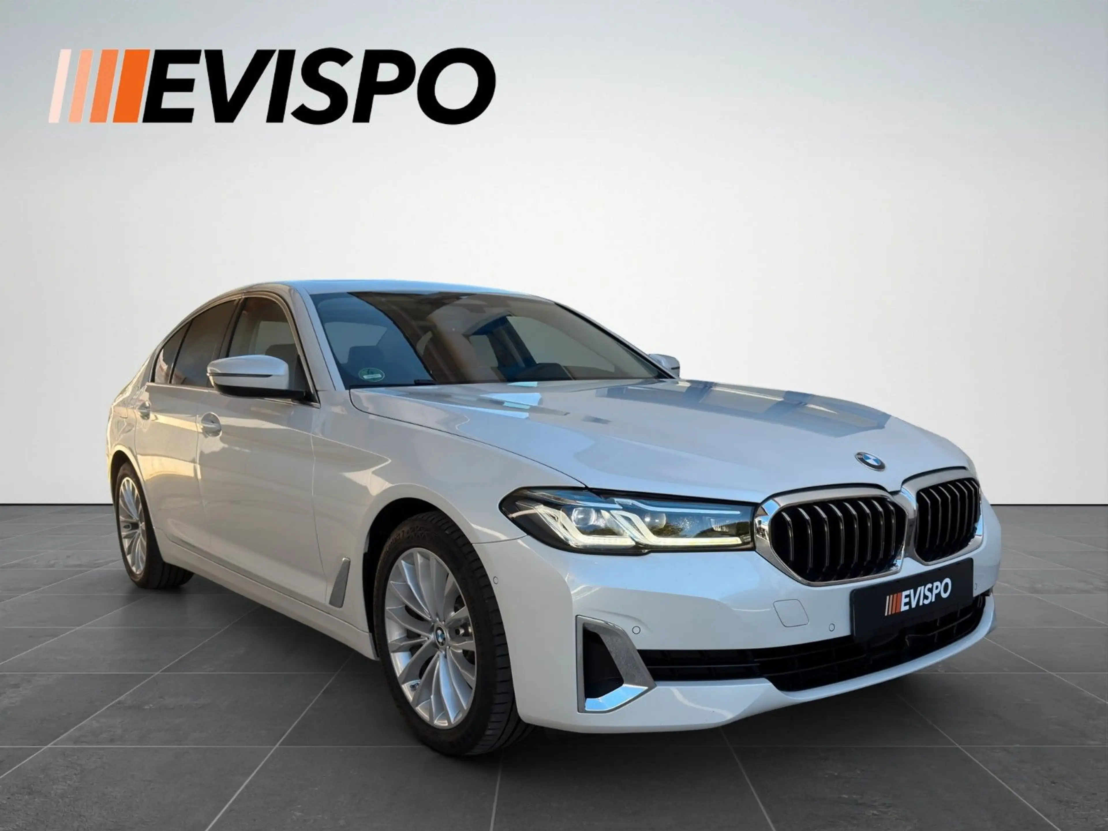BMW 520 d Luxury Line*HUD*Memory*Schiebedach*LASER*