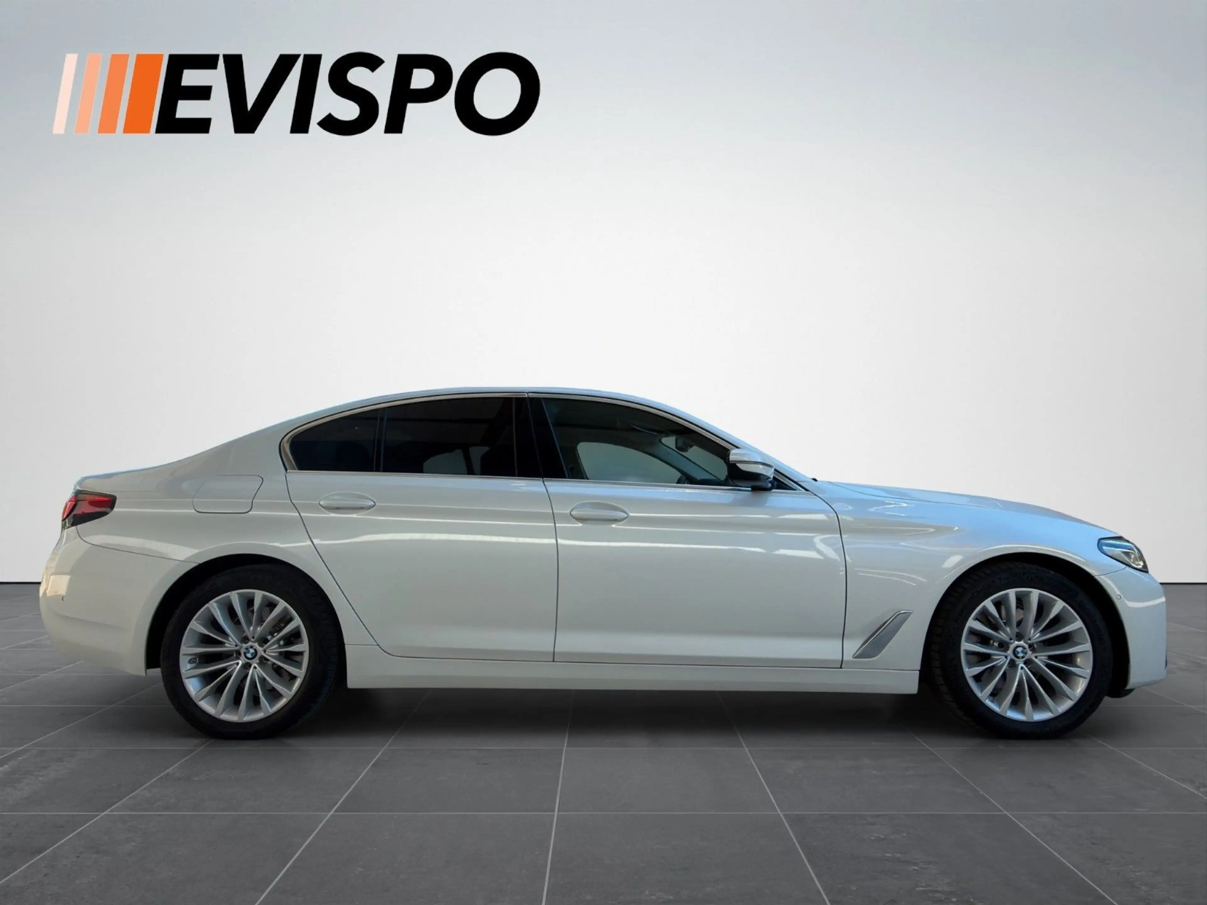 BMW 520 d Luxury Line*HUD*Memory*Schiebedach*LASER* — photo 4