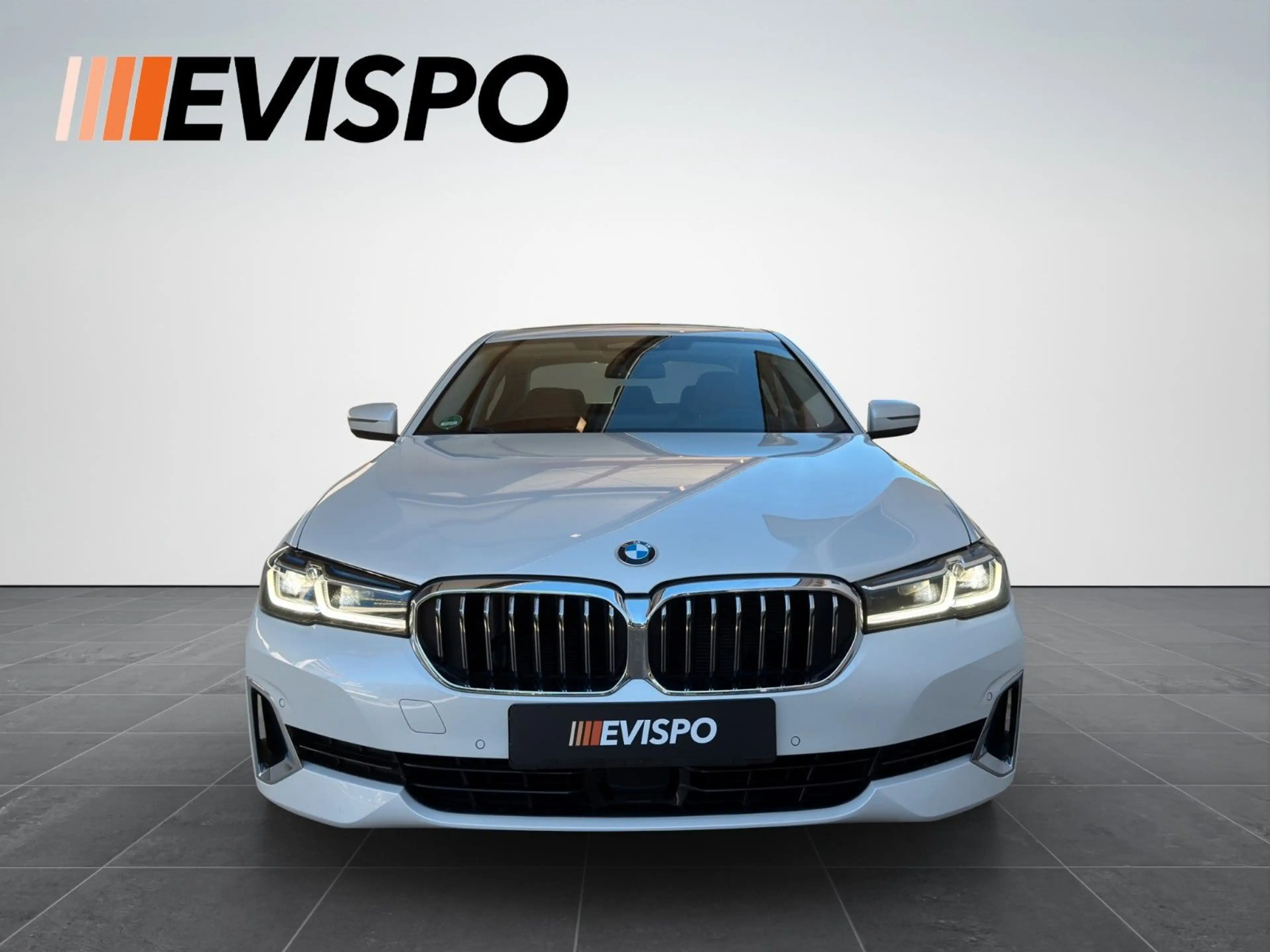 BMW 520 d Luxury Line*HUD*Memory*Schiebedach*LASER* — photo 2