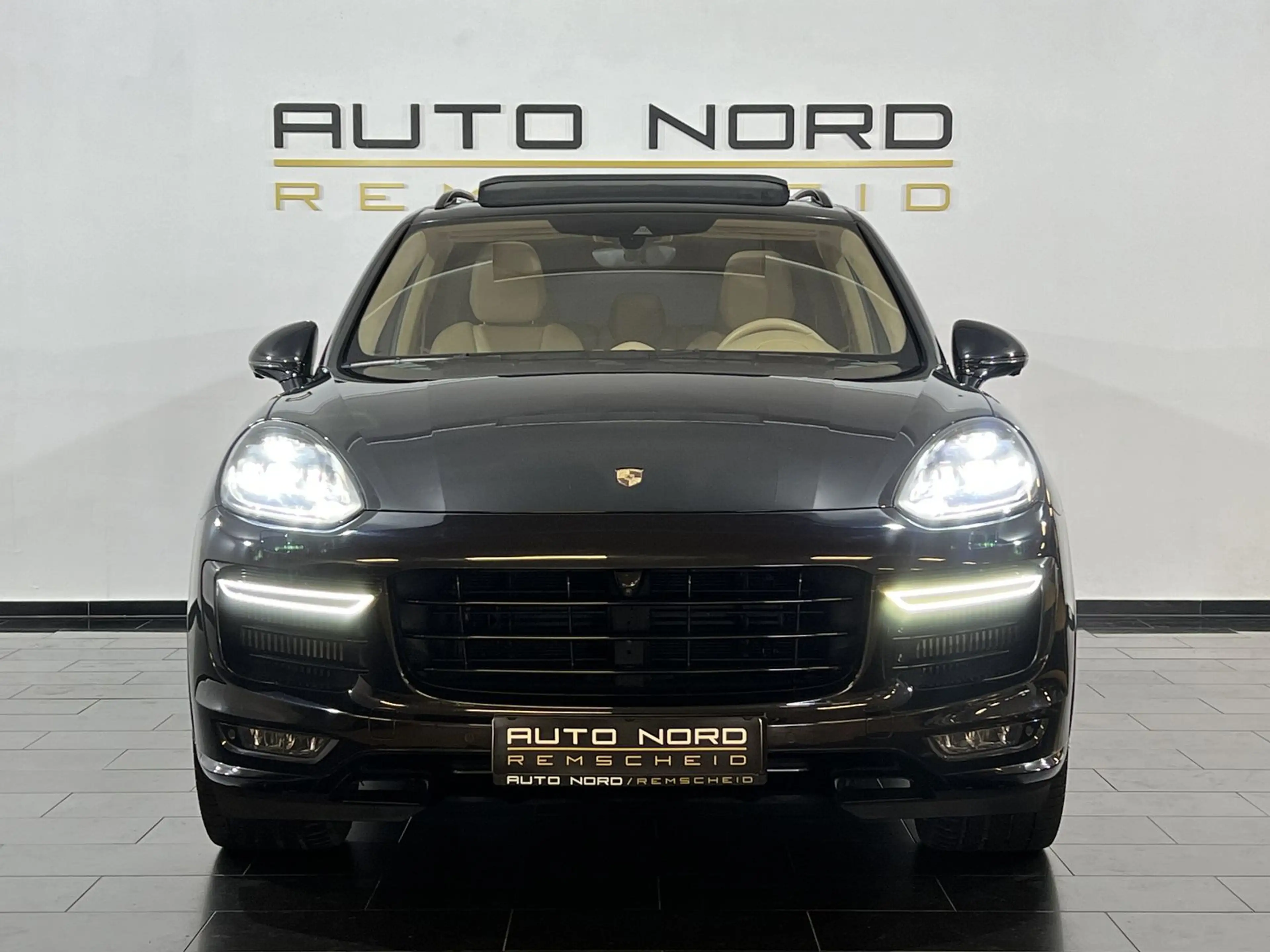 Porsche Cayenne GTS*Burmester*Pano*AHK*PDLS+*Luft*360°* — photo 2