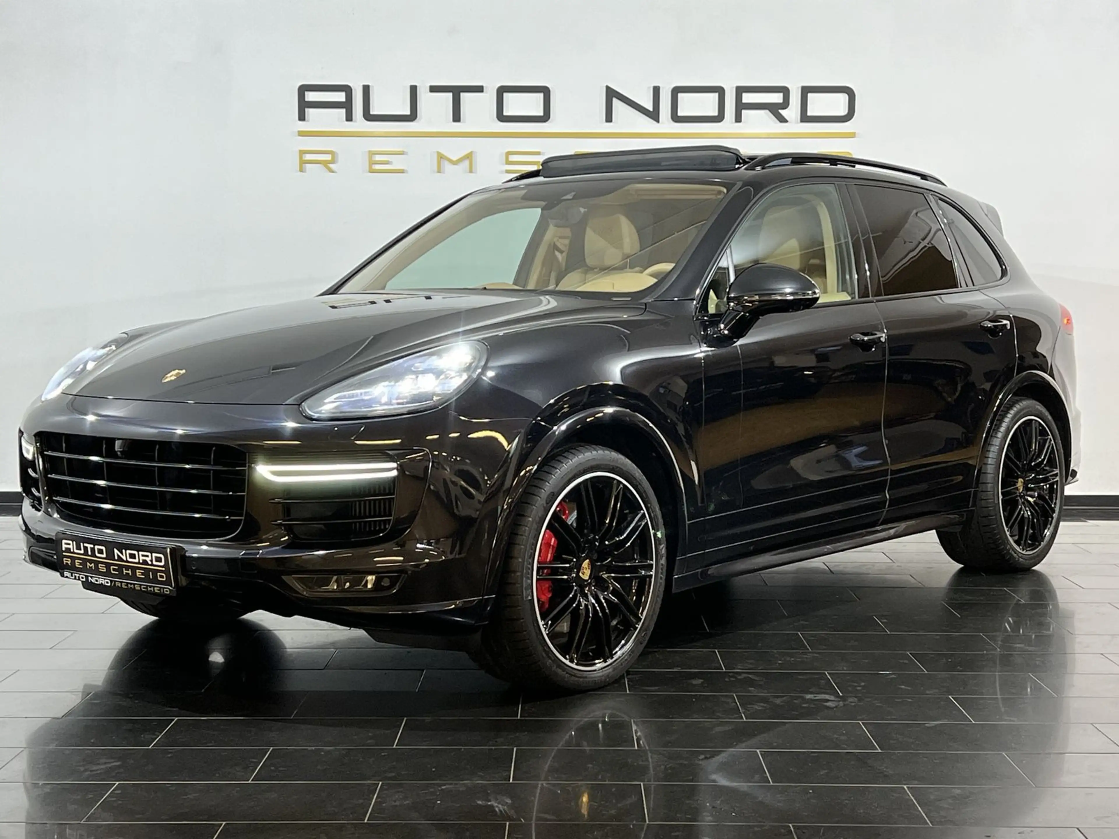 Porsche Cayenne GTS*Burmester*Pano*AHK*PDLS+*Luft*360°* — photo 13