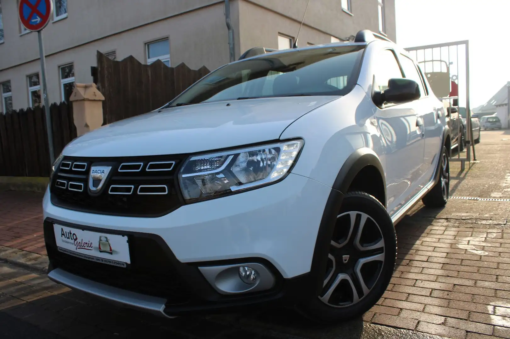 Dacia Sandero II Stepway Celebration Weiß - 1