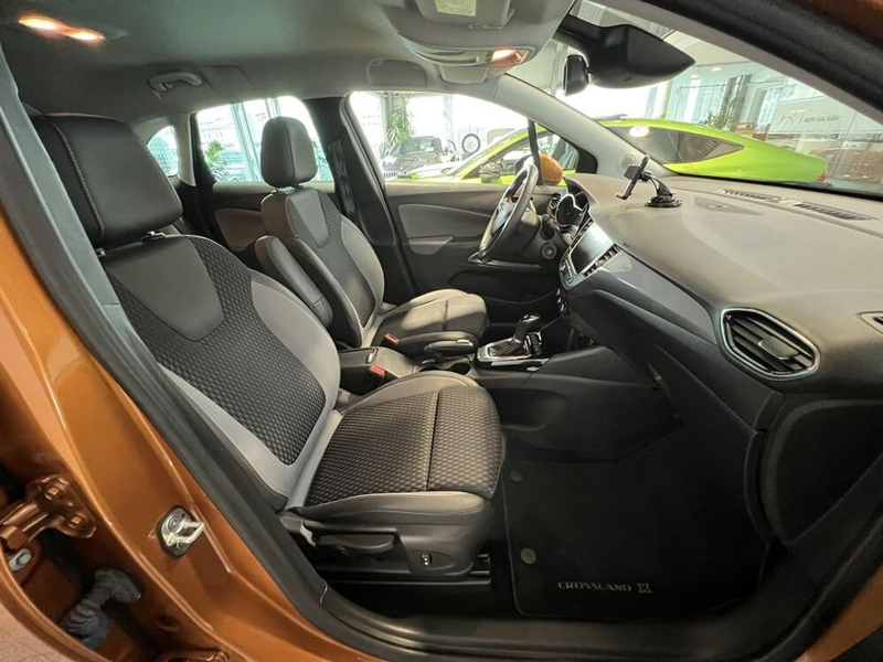 Opel Crossland X — photo 5