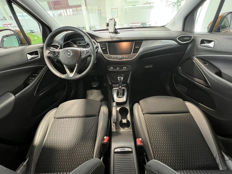 Opel Crossland X — photo 8