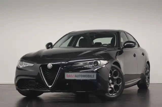 Alfa Romeo Giulia Super Veloce Paket|ACC|XENON|LHZG|1HD|KAM