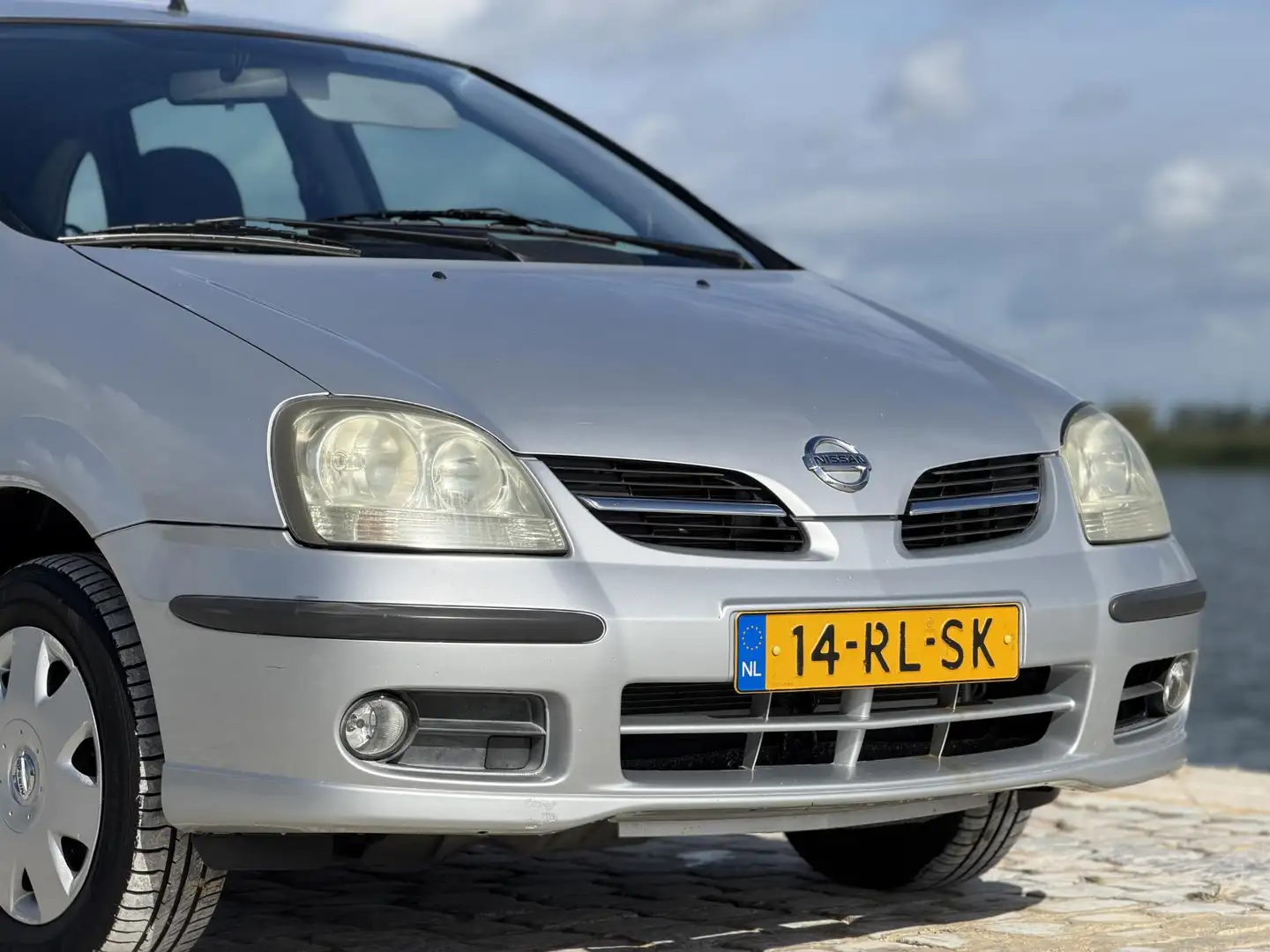 Nissan Almera Tino 1.8 Acenta|100% Onderhouden|Camera|Clima Grau - 2