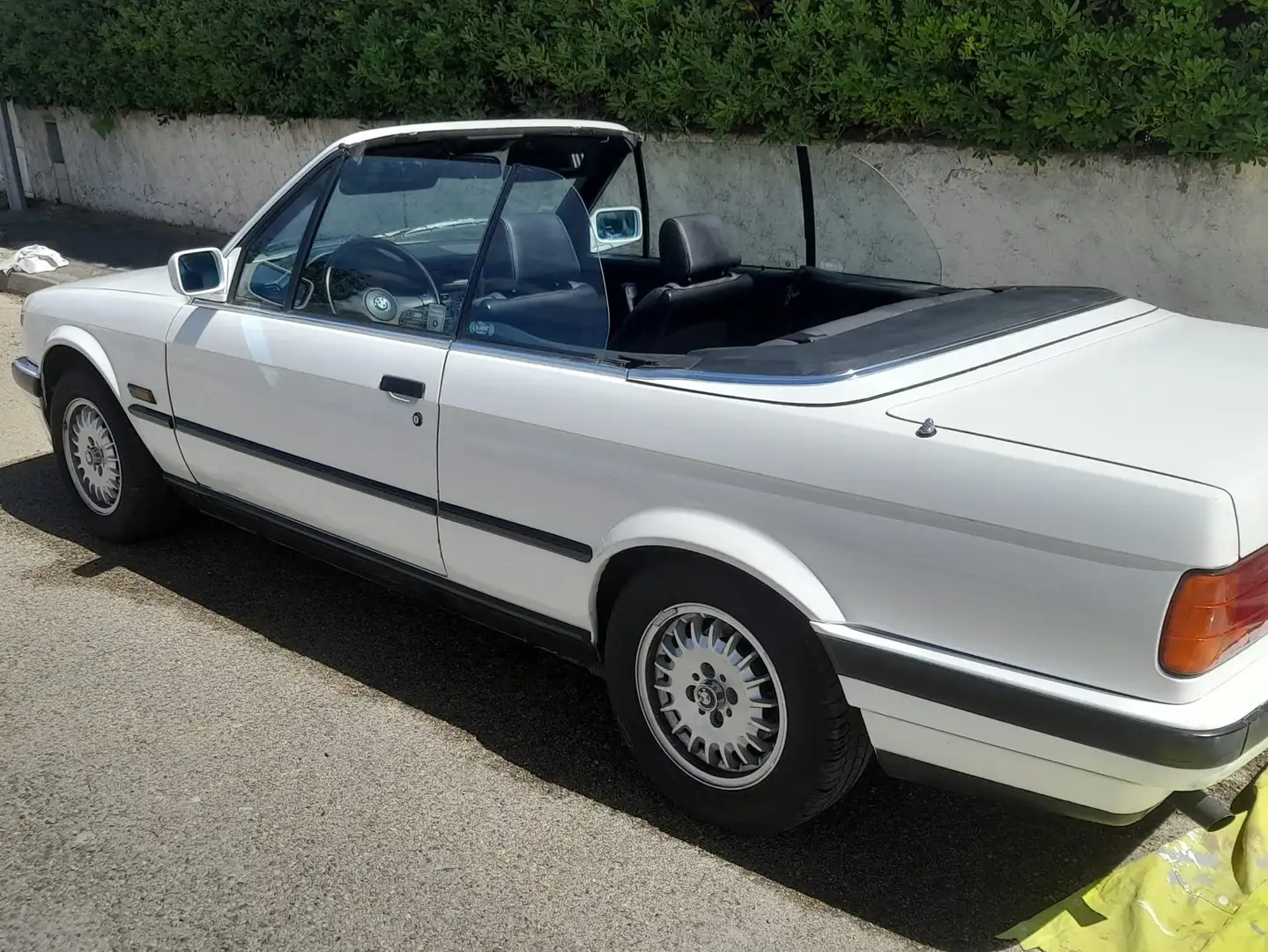 BMW 320 E30 Blanc - 2