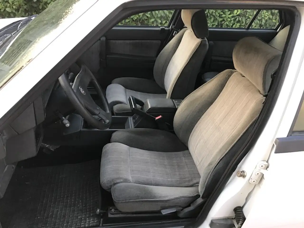 Alfa Romeo 75 1.8 IE Lusso con Aria cond. originale, foto 8