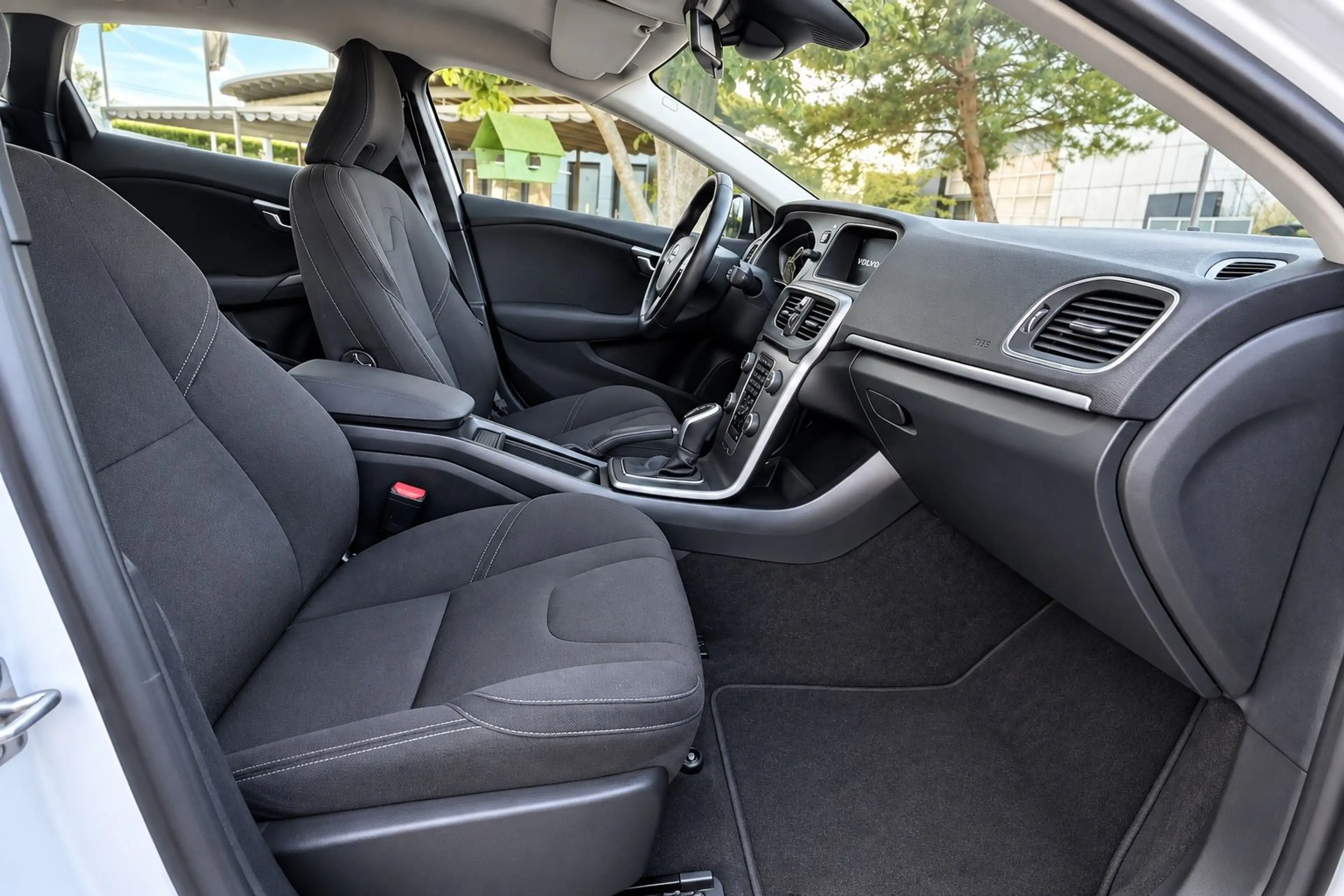 Volvo V40 T3 Automatik/Temp/Klimaautomatik/PDC — photo 9