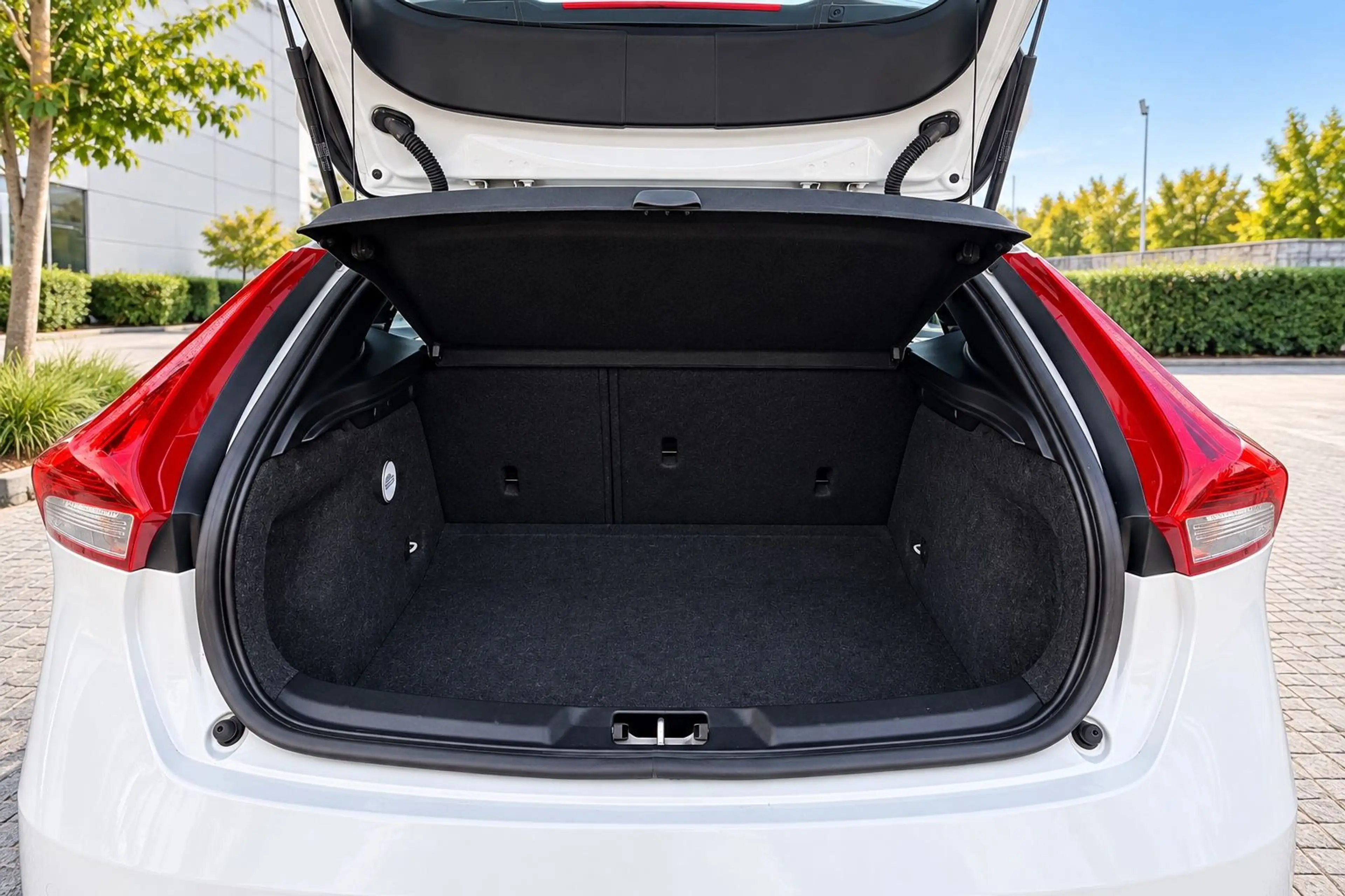 Volvo V40 T3 Automatik/Temp/Klimaautomatik/PDC — photo 11